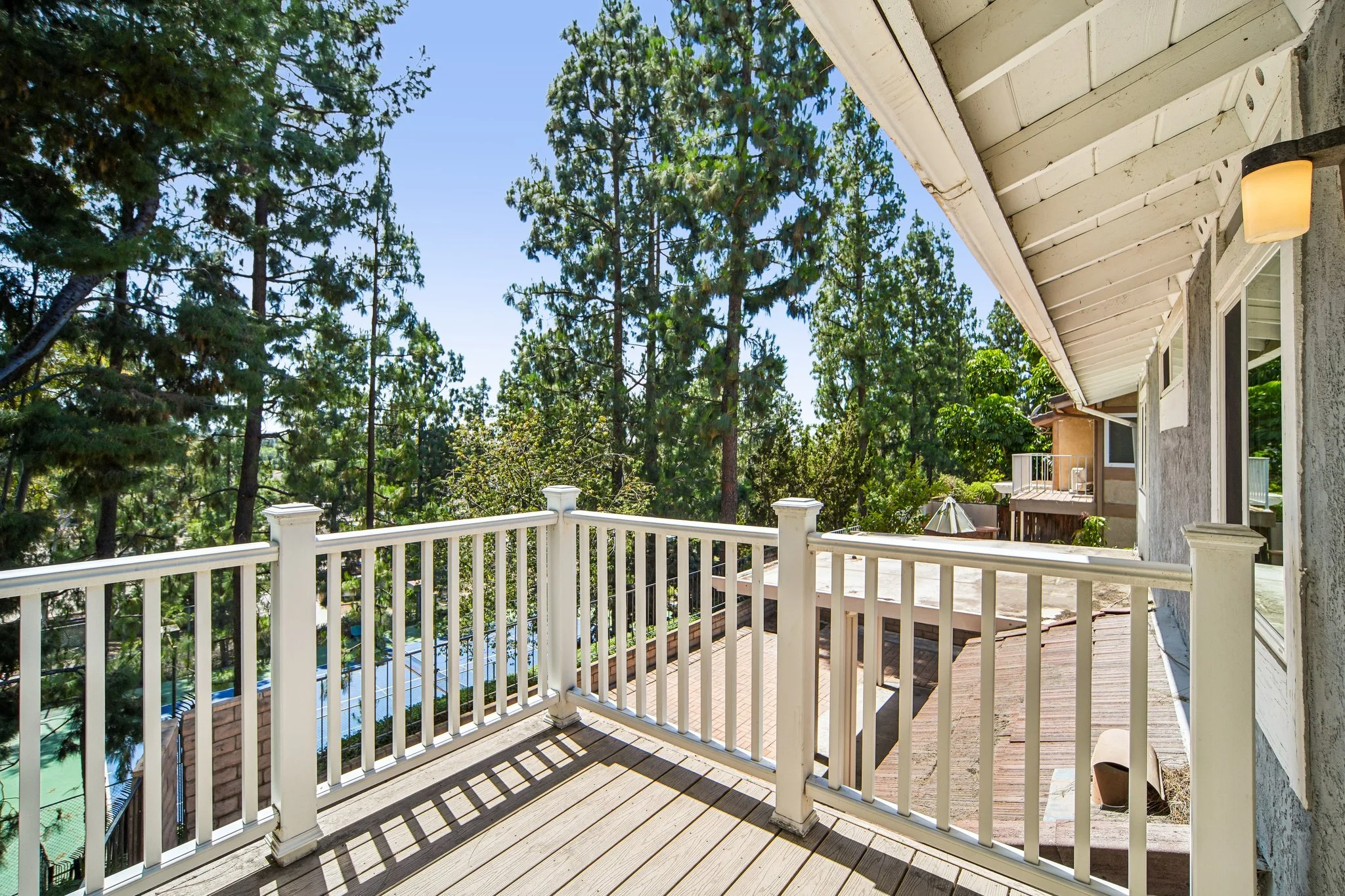 36-web-or-mls-Los Alamitos Dr-S2904-036.jpg