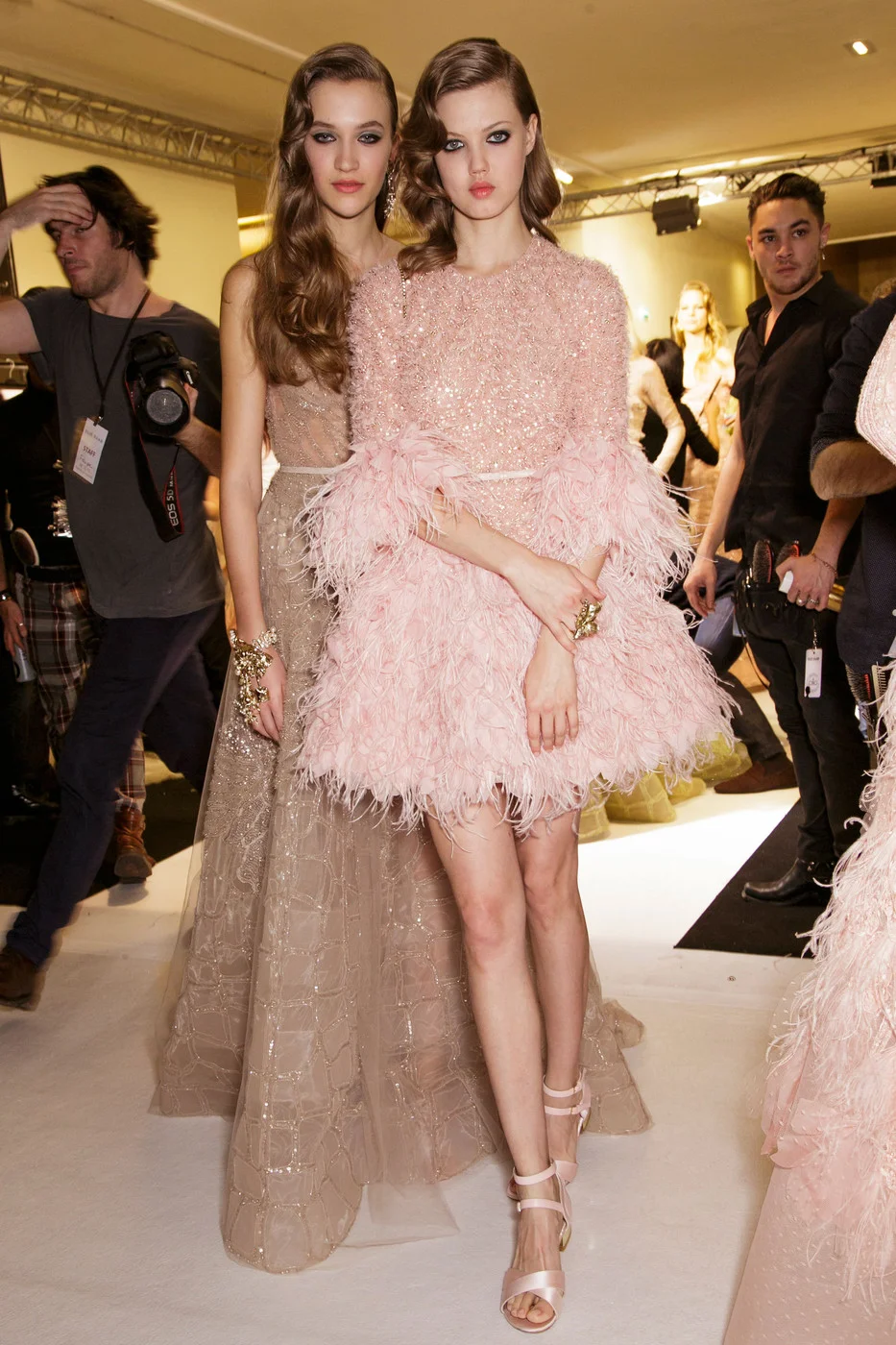 60b12-elie2bsaab2bspring2b20152bbackstage2bbgukhj9eierx.jpg