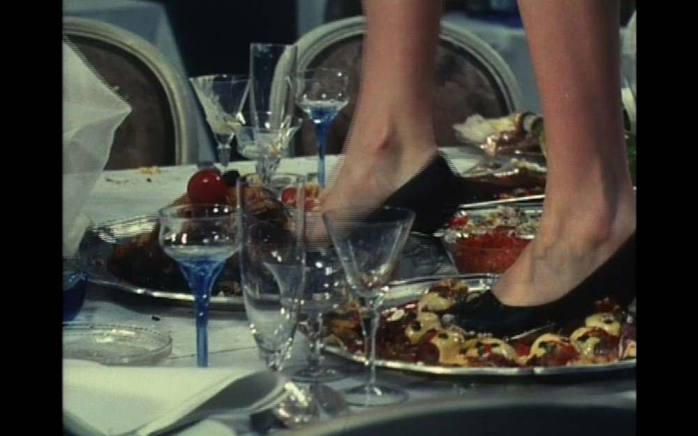 be18c-daisies-feet.png