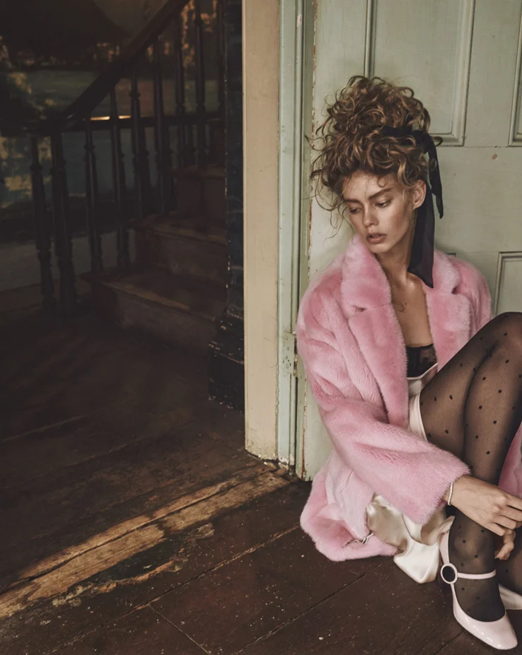cf497-ondria-hardin-by-mariano-vivanco-for-vogue-russia-november-2015-2.jpg