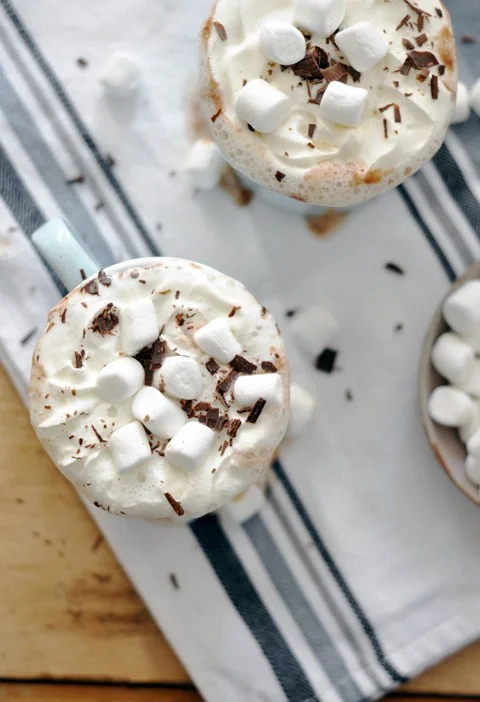 12550-nutella-hot-chocolate_2.jpg