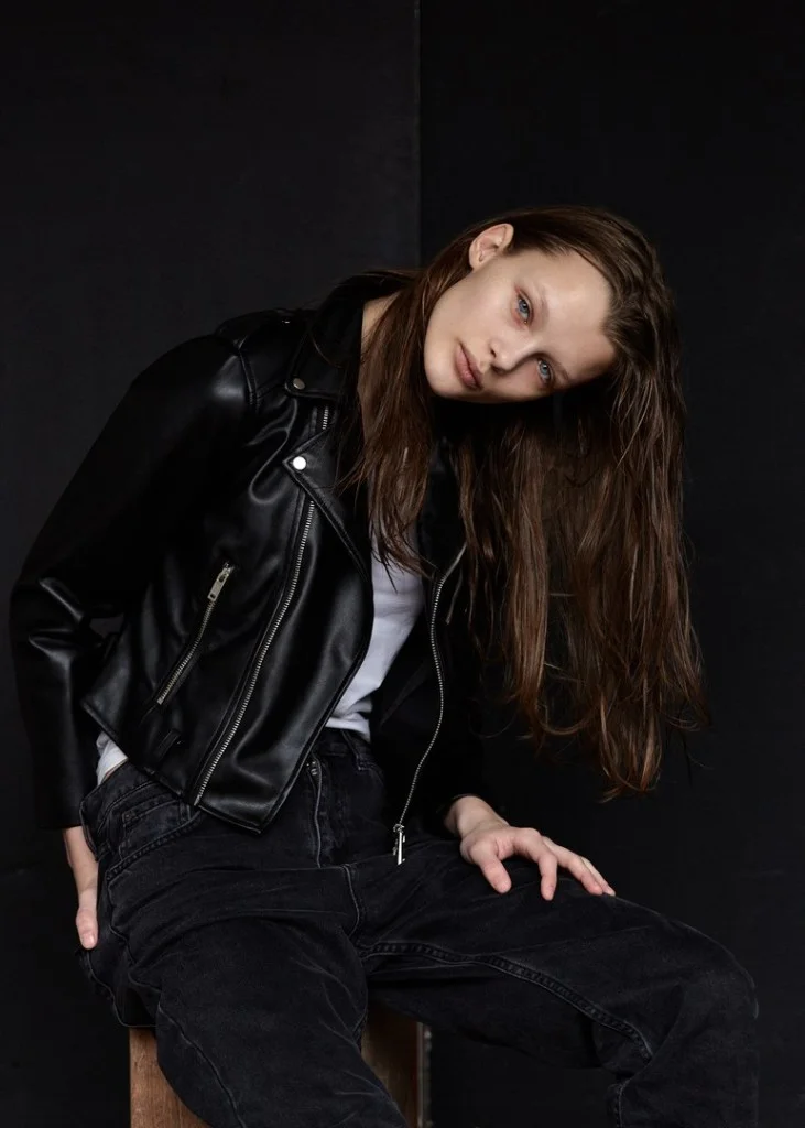 26b9c-kris-by-dima6-731x1024.jpg