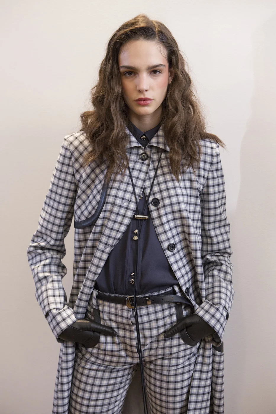 Nina+Ricci+Fall+2017+Backstage+BlRMJIx4Nehx.jpg