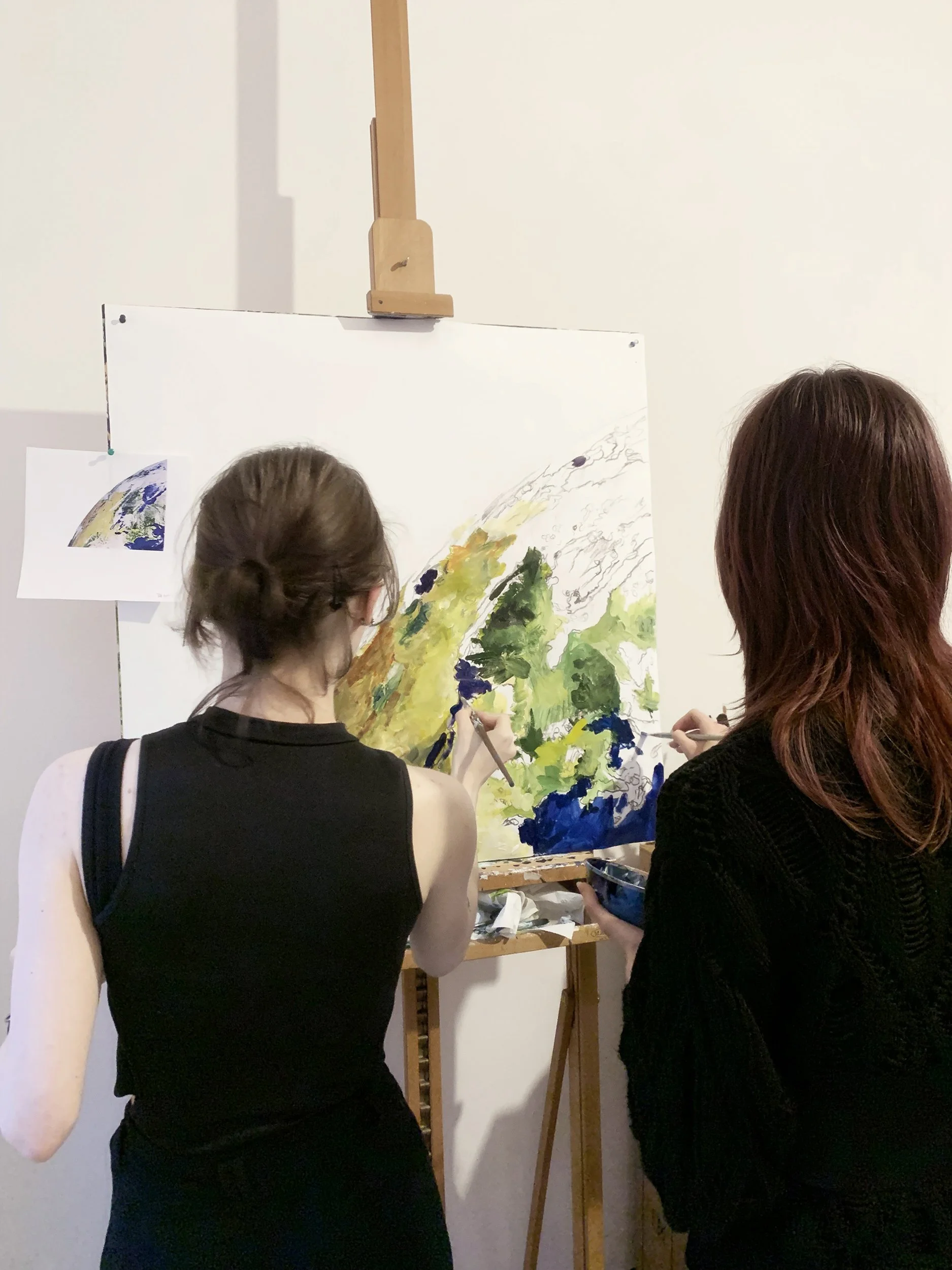 We Earth: 2 assistants painted 1 module in the art studio