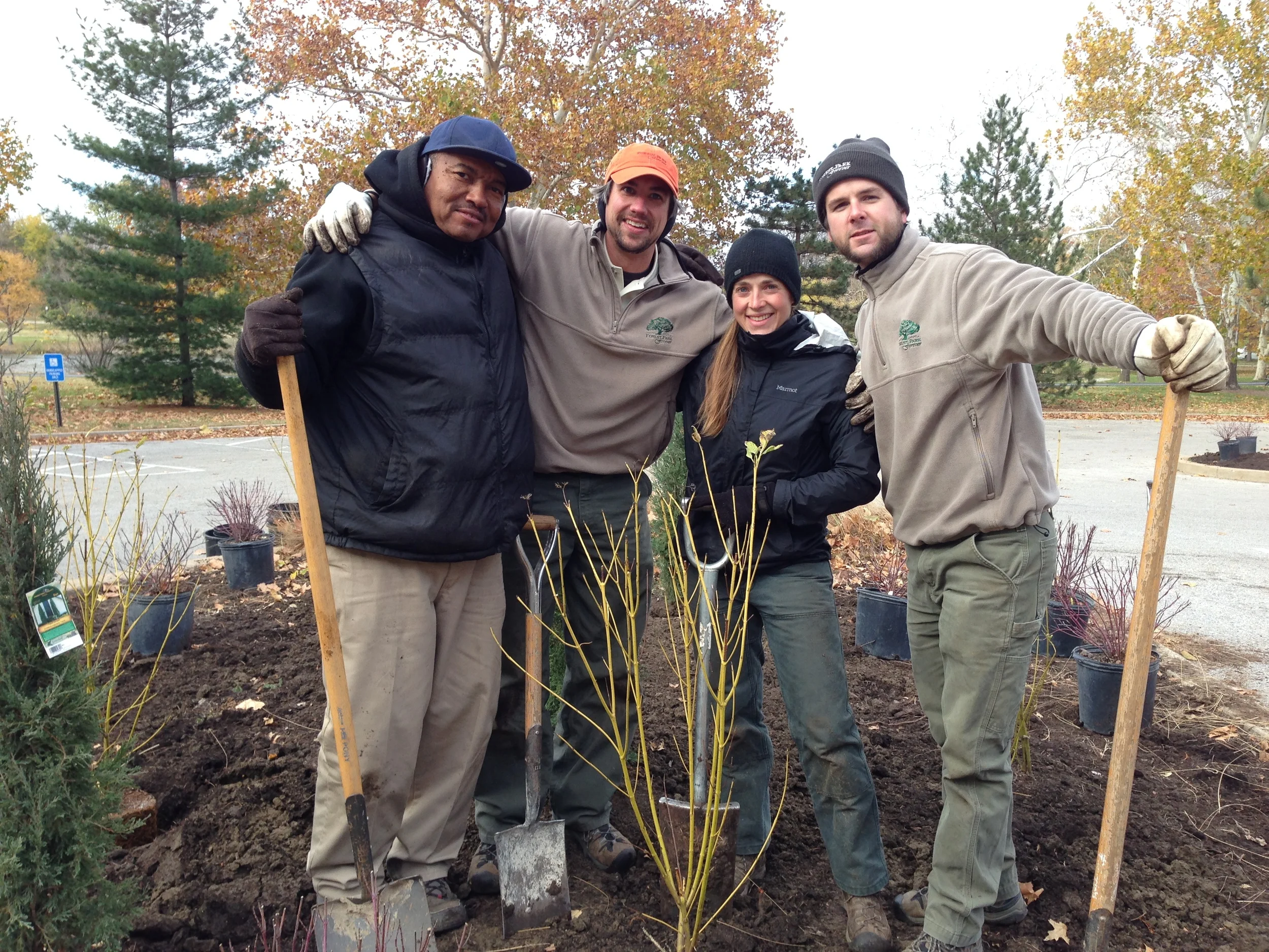 Intern Joe Durham, Horticulture Foreman David Rowan, Gardener Kate Ronan and Horticulturist Mark Halpin take a quick break from planting 
