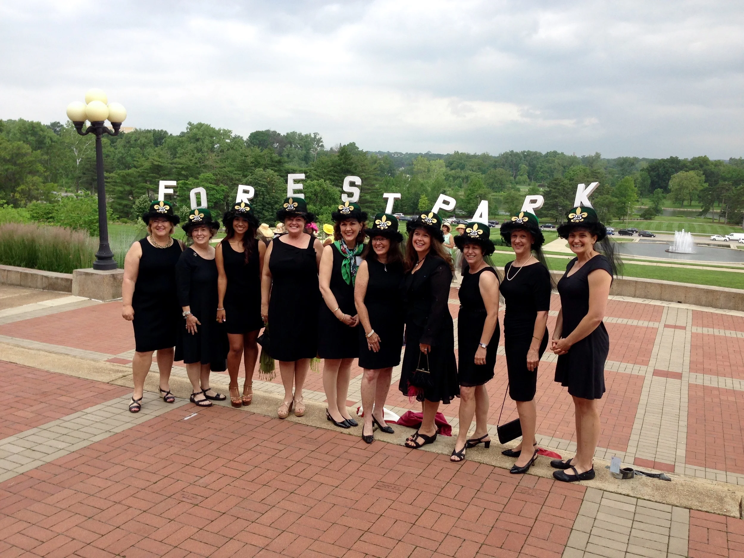Forest Park Forever’s 25th Annual Leffingwell Award “Hat” Luncheon Attracts Record Crowd, Raises More Than $400,000 for Park Restoration and Maintenance