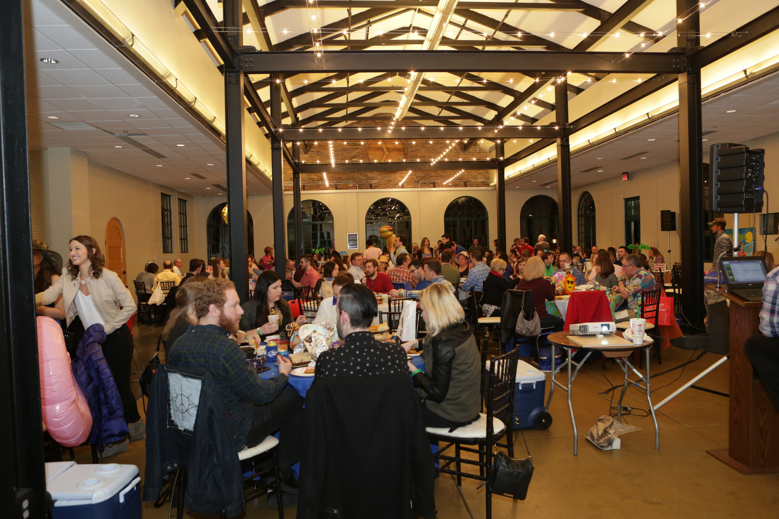 Young Friends Trivia 2016: Event Recap + Photos