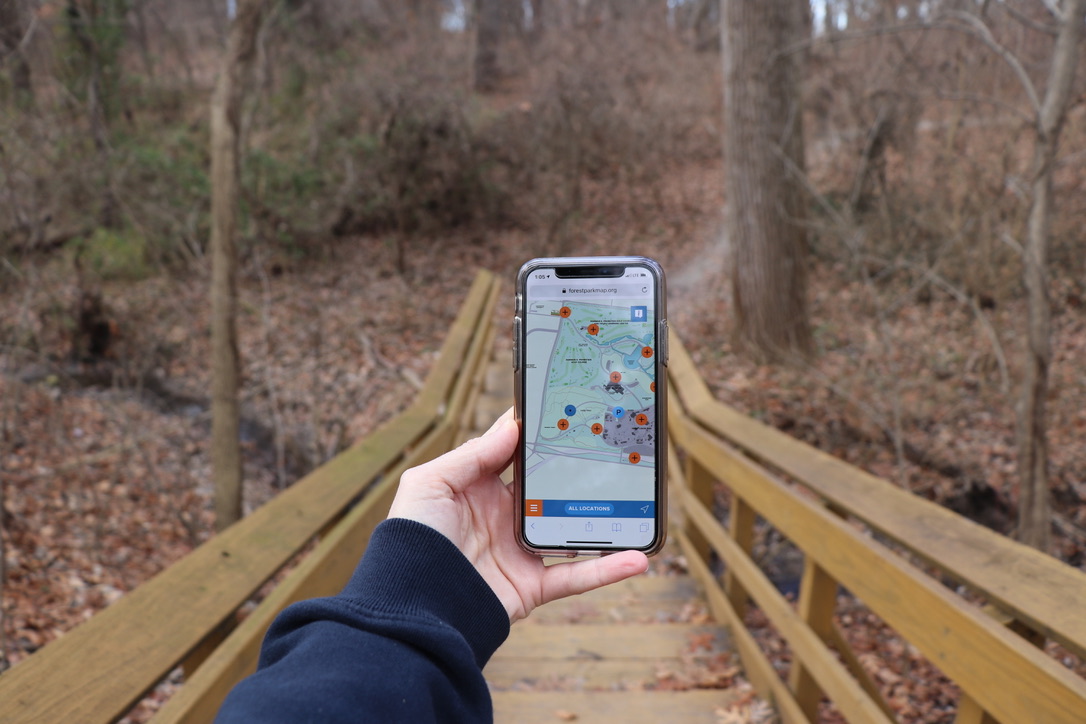 FORESTPARKMAP.ORG ONLINE MAP This free, GPS-enabled web app works across all your devices and can help you explore the Park's many destinations — whether you're planning ahead or already here. 