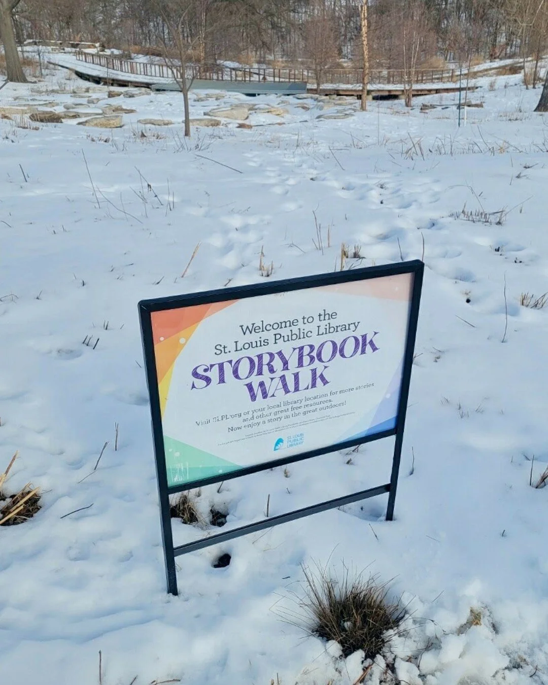 It's a beautiful day to get outside! Come to Forest Park and read Kash &amp; Palmer Present...I Love Myself! by Stanley K. Harvey and Tavonda P. Harvey &rarr; local authors. 

🗣️ Let us read to you! Scan the QR code with your smartphone to play audi