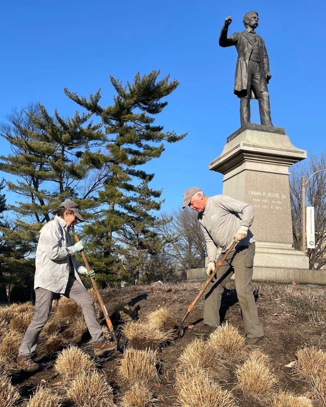 Volunteers help make Forest Park what it is today&mdash;an indispensable civic asset, a place of beauty and discovery that connects our entire community.

Before Forest Park Forever was an established as a nonprofit conservancy (40 years ago 🎂 ), it