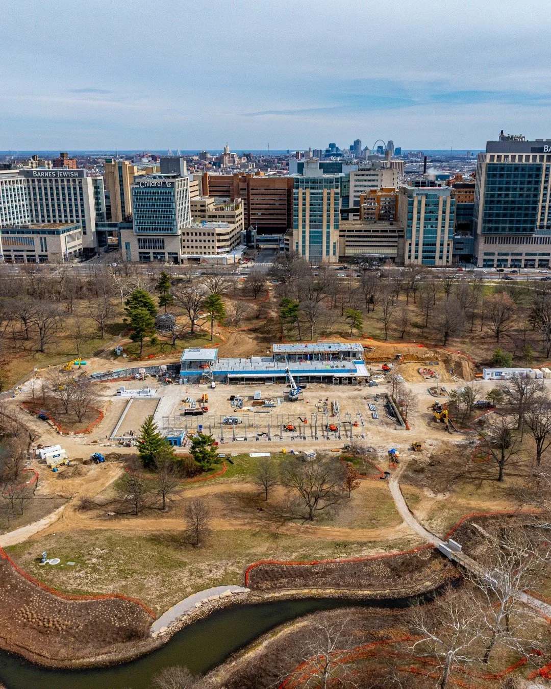 Getting closer >> 22.5-acres of fun in eastern Forest Park ⛸️🌲💦 

Work continues in the Glade! This community-driven project to restore Steinberg Rink and transform it into an all-season destination is well underway. 

🚧 Drywall and insulati