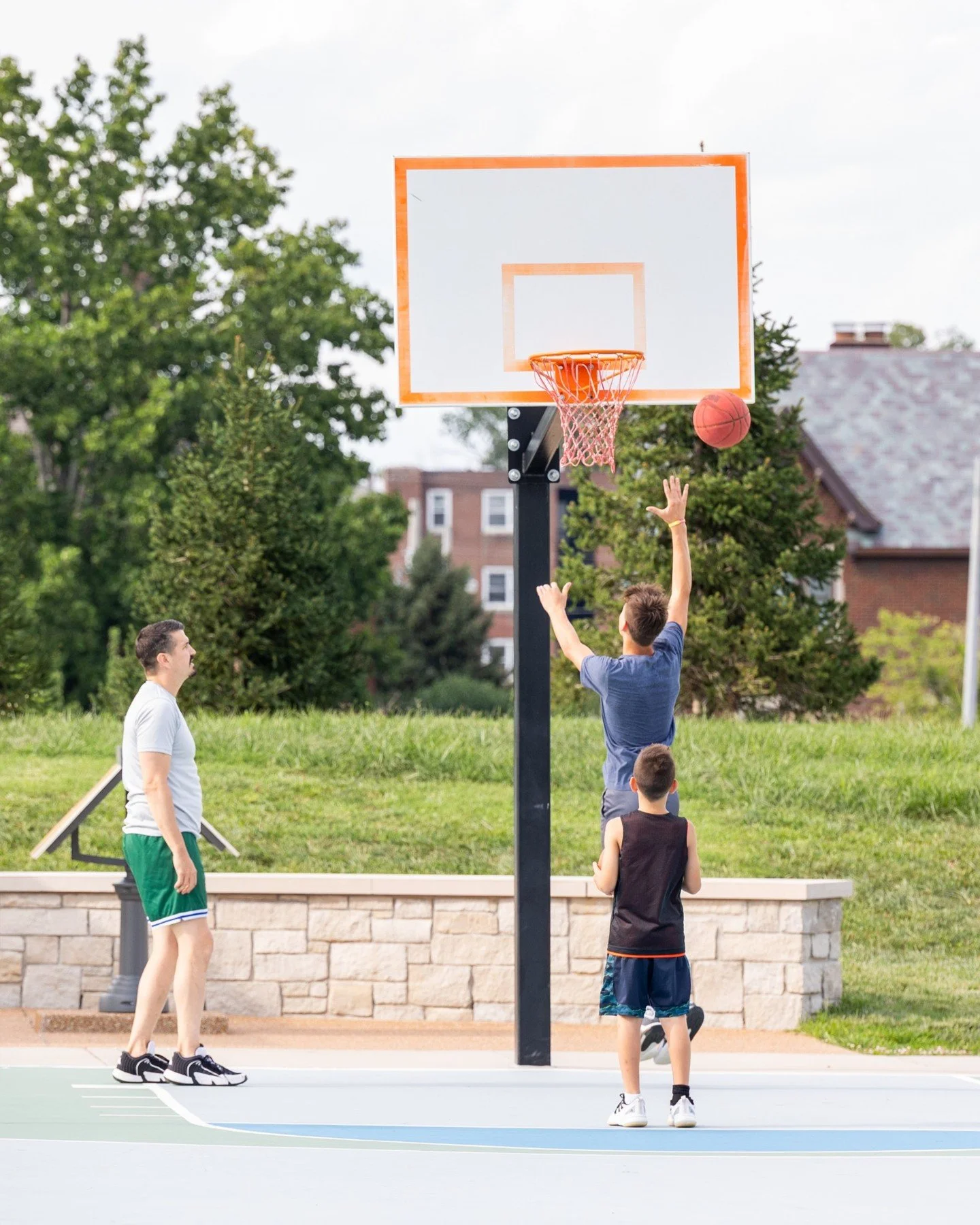 Join us in Forest Park for basketball weekly on Tuesdays from 5-8 p.m. ➡️ 🏀

Made possible by the Centene Foundation, our friends at @biggameofficials will referee open play and lead skill building sessions.

October 27, TOMORROW @theoriginalgwiz wi