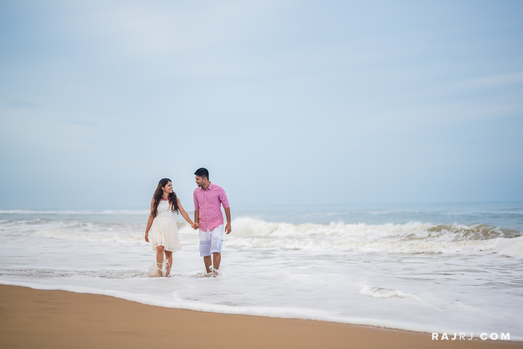 Couple_Shoot_Pondicherry_Le_Pondy_Beach-9.jpg