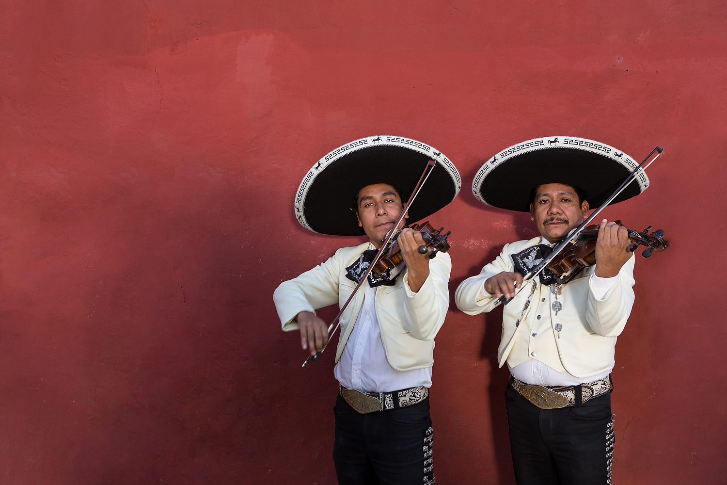  A mariachi band plays during the Day of the Dead Festival known in spanish as D�a de Muertos on November 5, 2013 in Oaxaca, Mexico. 