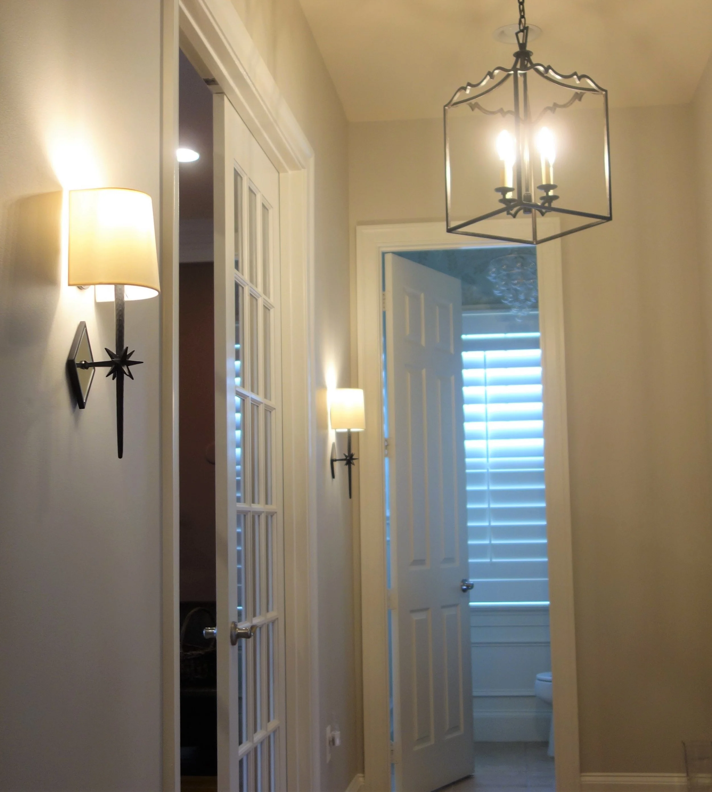 DSC00121 Back Hall E cropped more.jpg