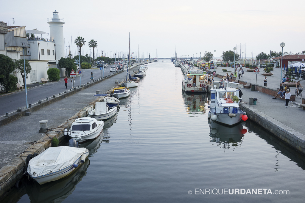 Viareggio_Italy_by-Enrique-Urdaneta-20170615-12.jpg