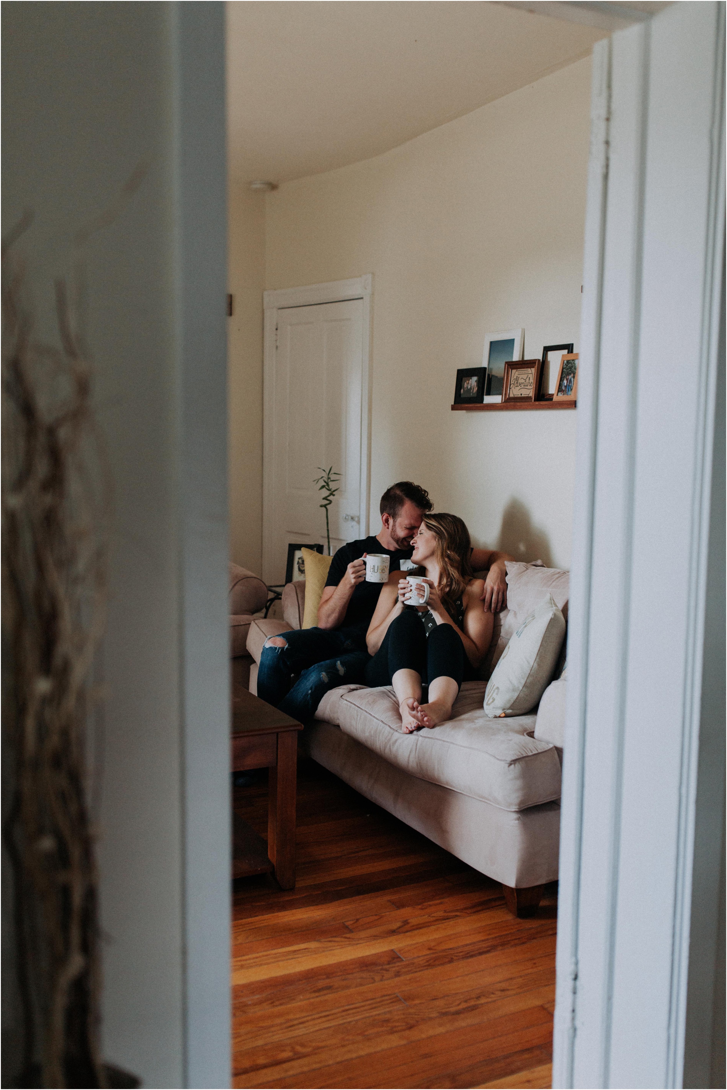 steph-reif-jordan-cox-in-home-lifestyle-engagement-session-hazel-lining-travel-wedding-elopement-photography_0057.jpg