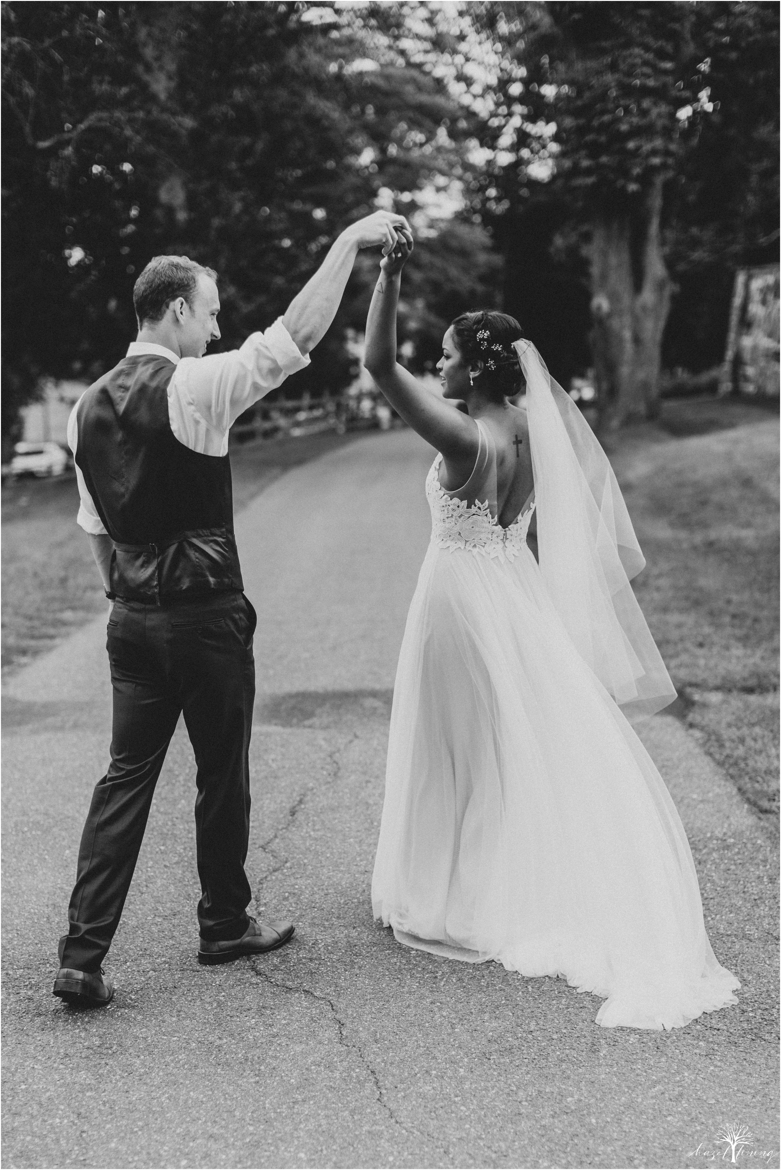 mariah-kreyling-samuel-sherratt-sherrattwiththeworld-peirce-farm-at-witch-hill-boston-massachusetts-wedding-photography-hazel-lining-travel-wedding-elopement-photography_0132.jpg