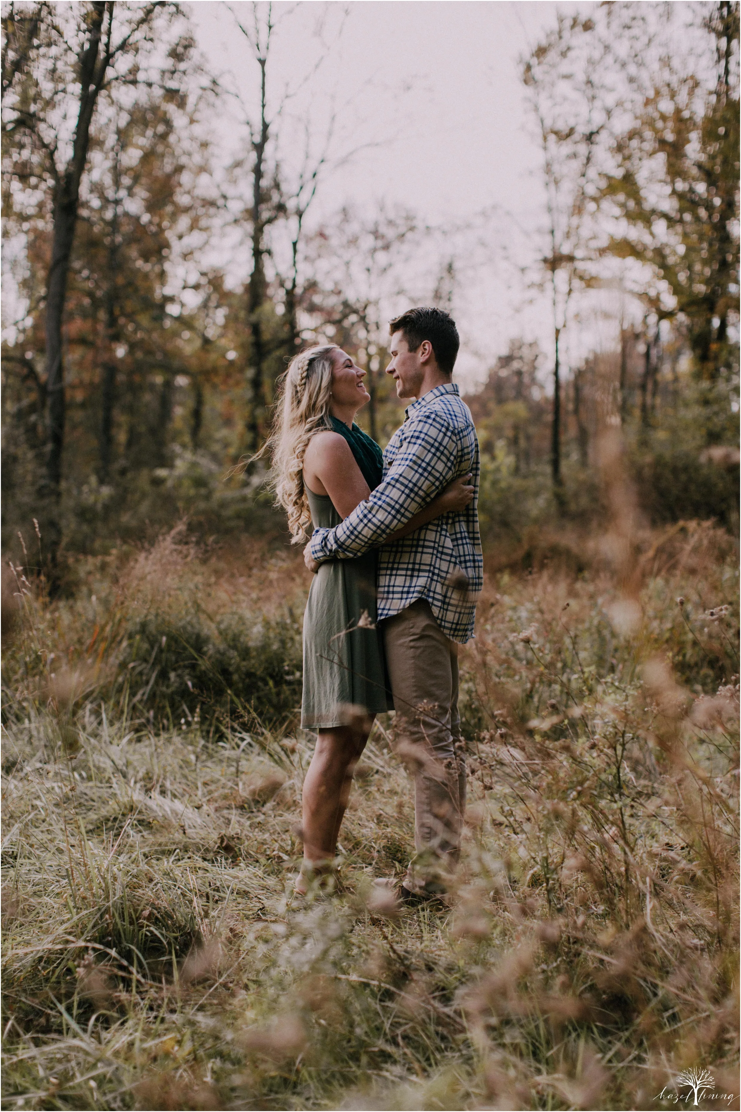 jessica-kern-david-siepietowski-lake-nockamixon-autumn-engagement-session_0015.jpg