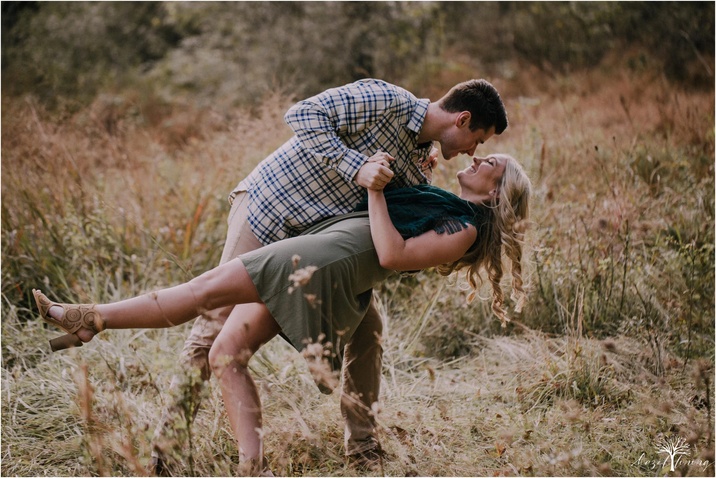 jessica-kern-david-siepietowski-lake-nockamixon-autumn-engagement-session_0027.jpg