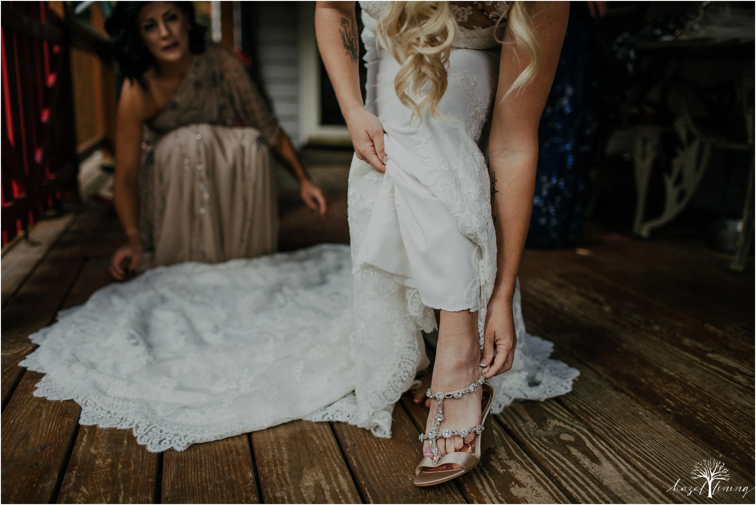 jessie-martin-zach-umlauf-olde-homestead-golfclub-outdoor-autumn-wedding_0018.jpg