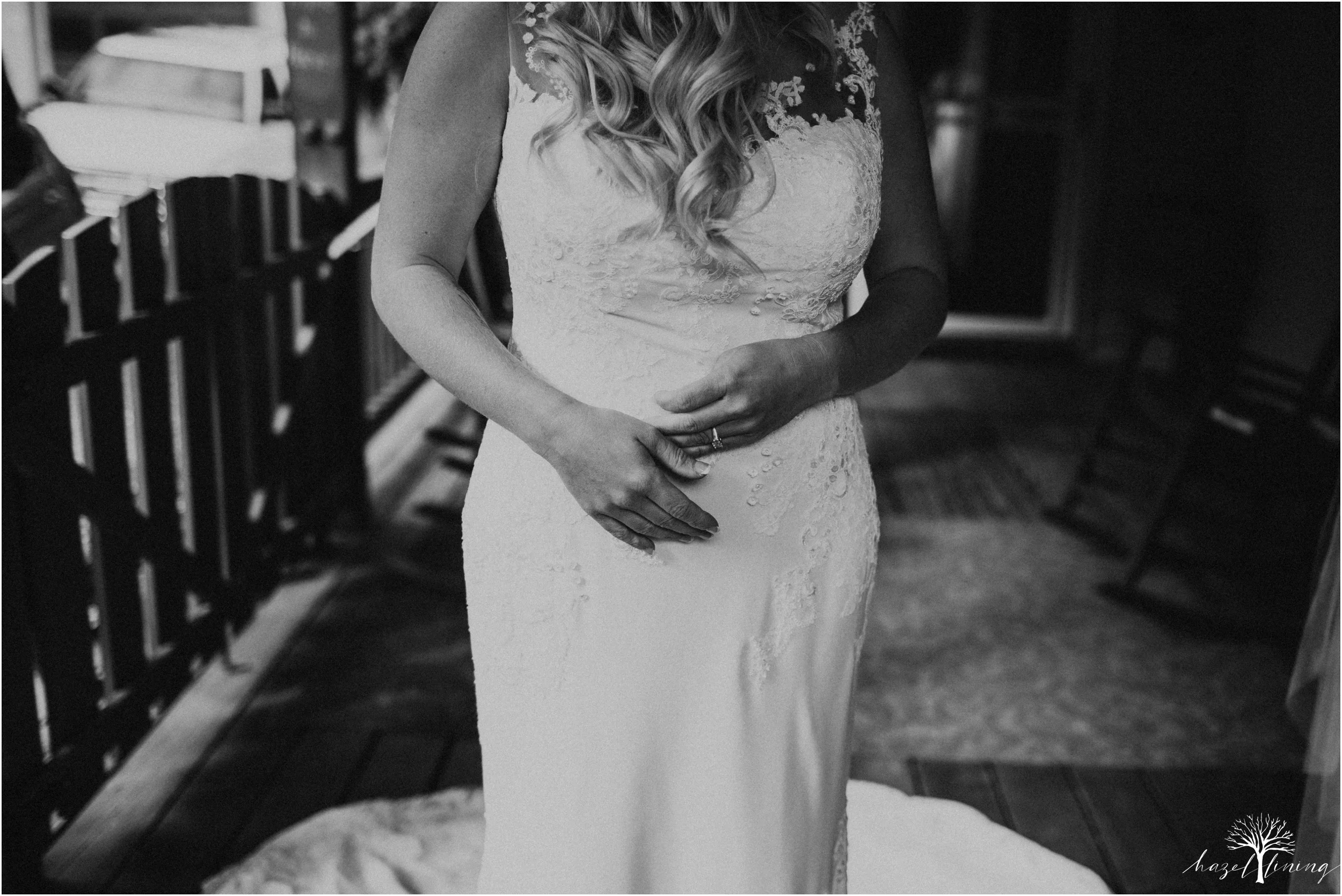 jessie-martin-zach-umlauf-olde-homestead-golfclub-outdoor-autumn-wedding_0019.jpg