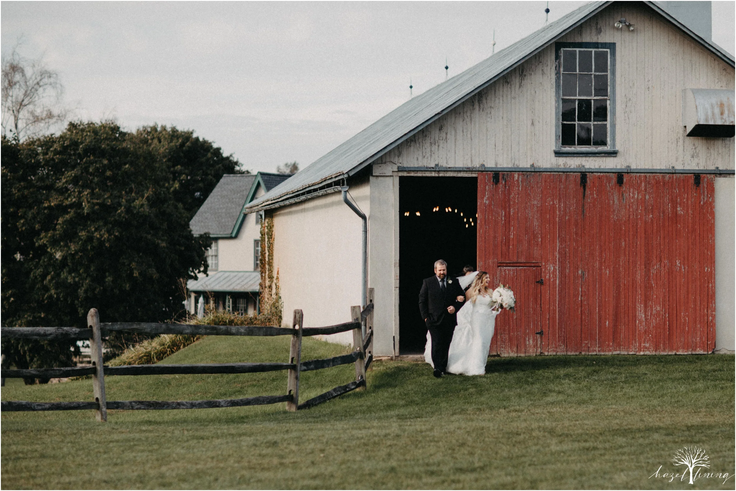 jessie-martin-zach-umlauf-olde-homestead-golfclub-outdoor-autumn-wedding_0096.jpg