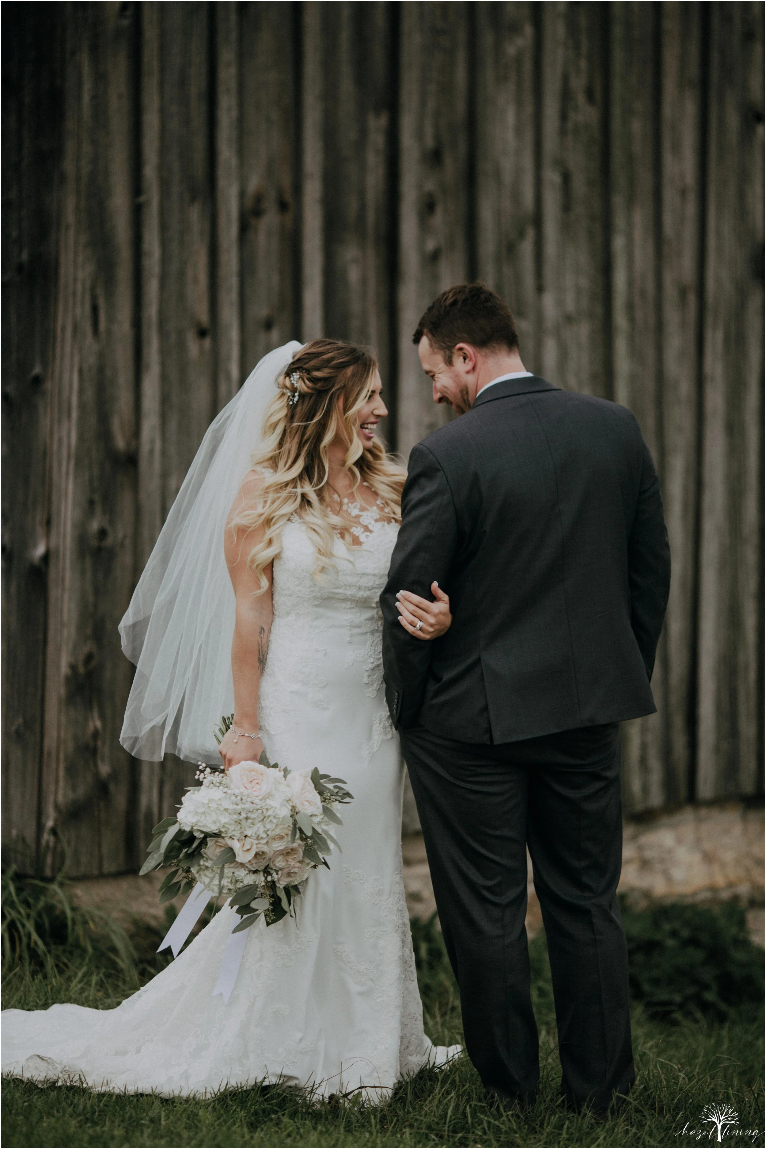 jessie-martin-zach-umlauf-olde-homestead-golfclub-outdoor-autumn-wedding_0112.jpg