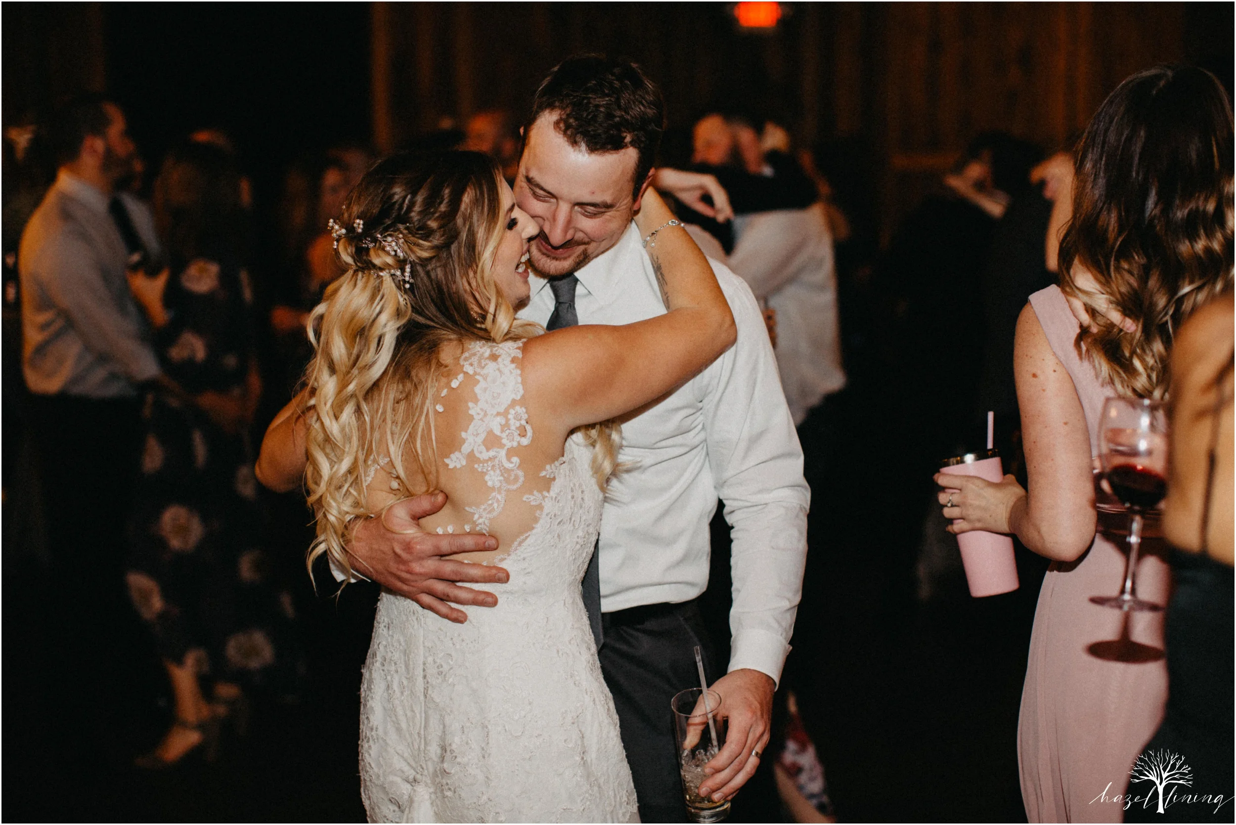 jessie-martin-zach-umlauf-olde-homestead-golfclub-outdoor-autumn-wedding_0187.jpg