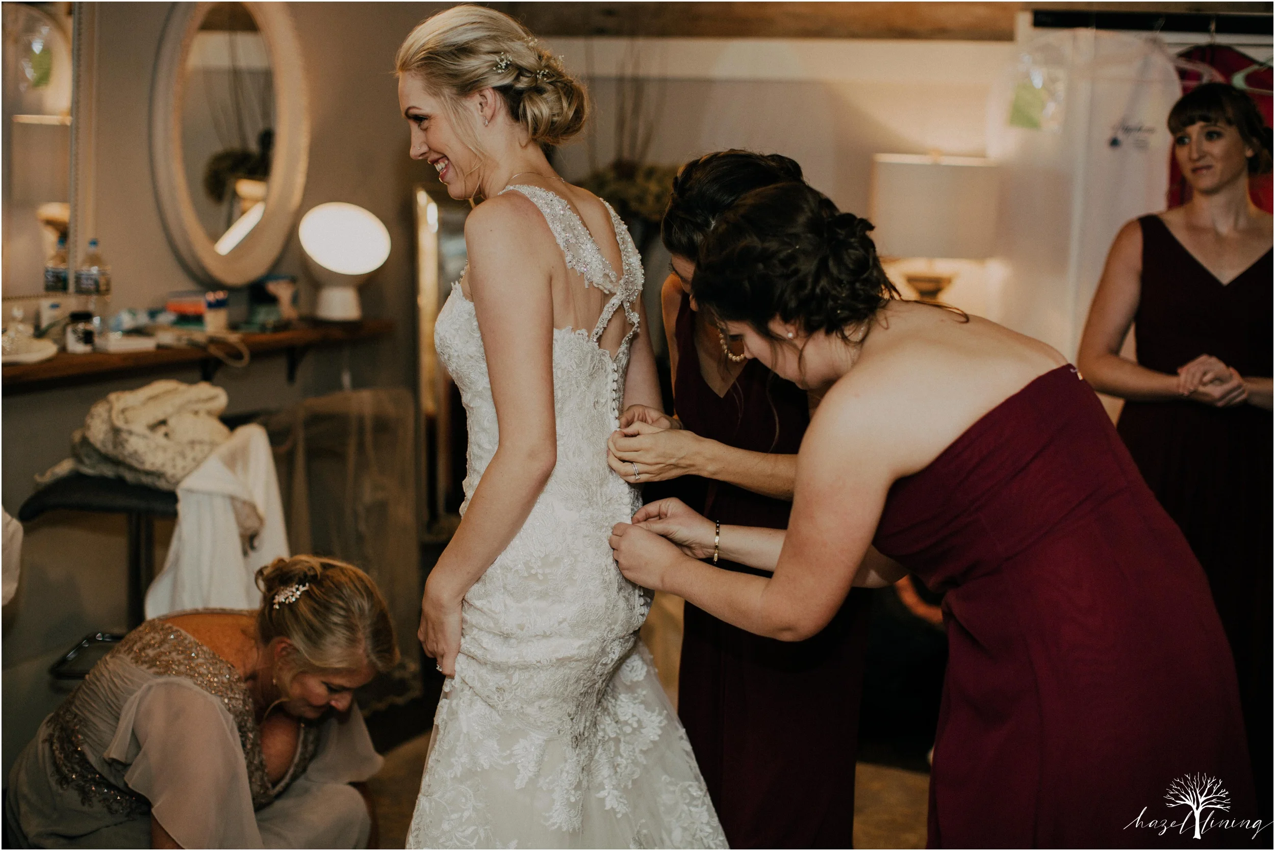 briana-krans-greg-johnston-farm-bakery-and-events-fall-wedding_0013.jpg