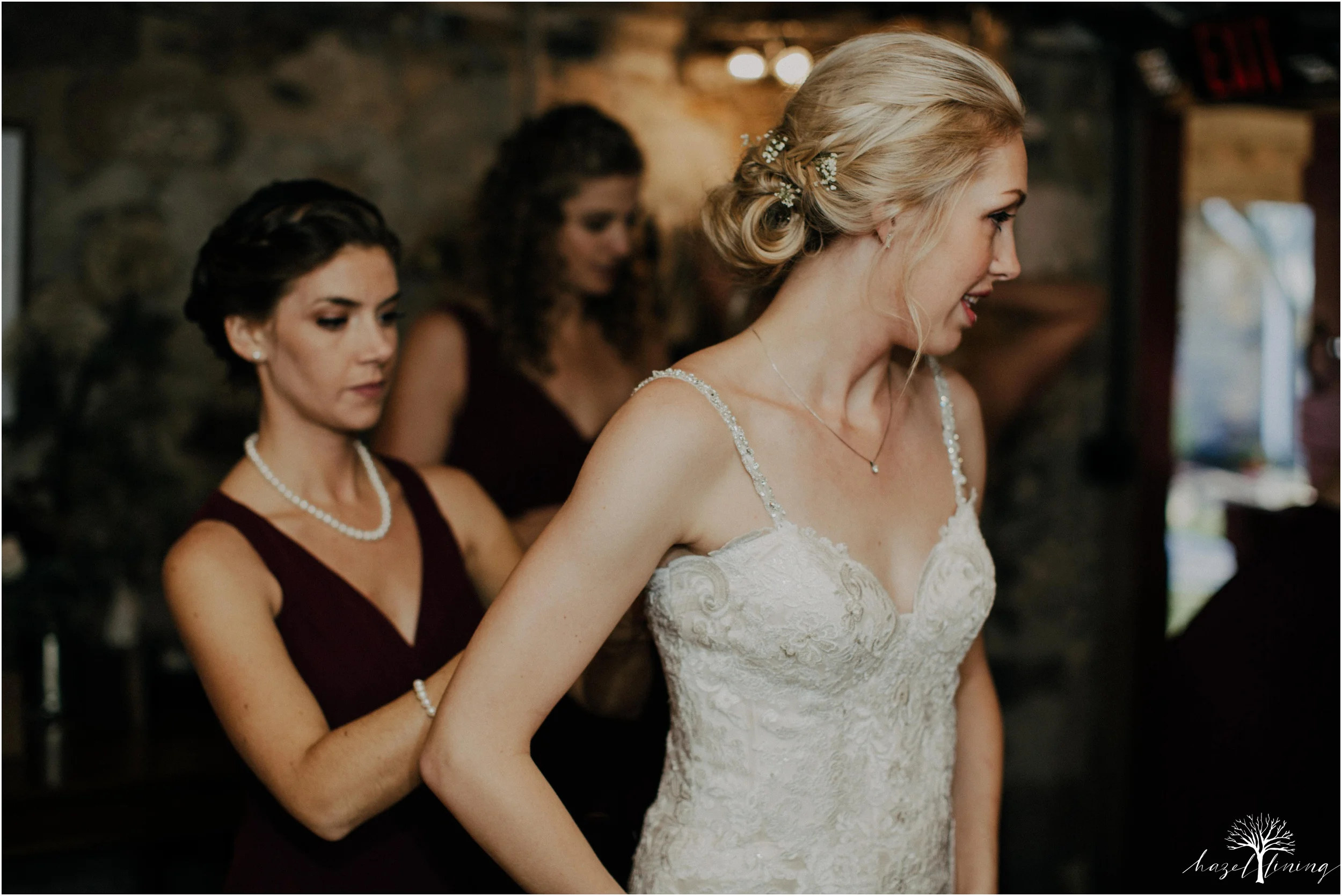 briana-krans-greg-johnston-farm-bakery-and-events-fall-wedding_0014.jpg