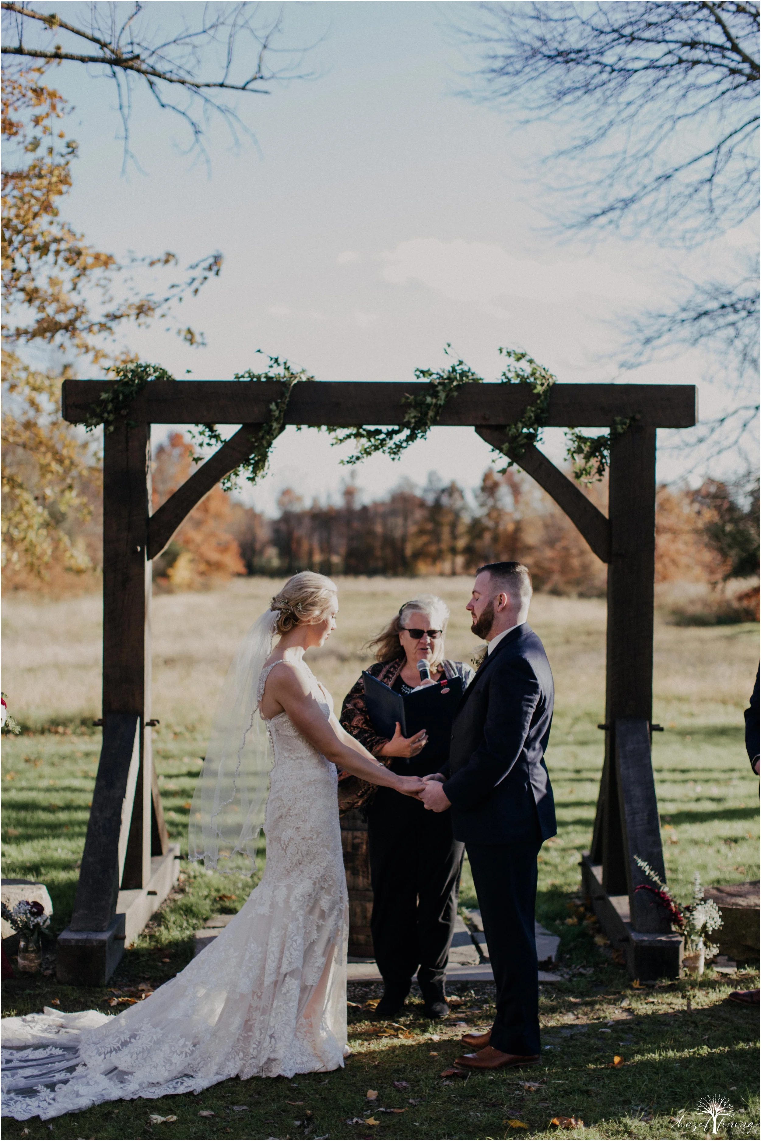 briana-krans-greg-johnston-farm-bakery-and-events-fall-wedding_0092.jpg