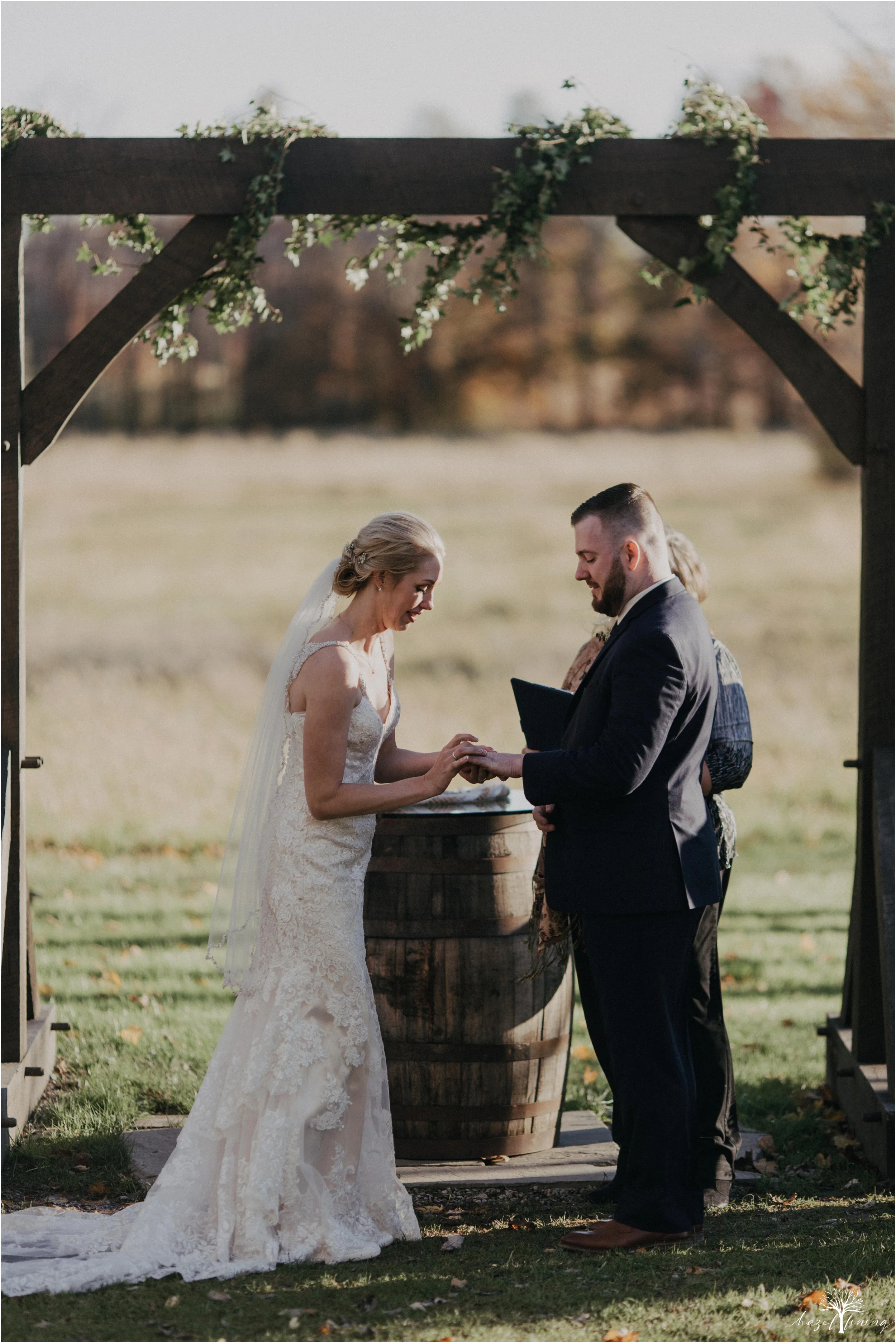 briana-krans-greg-johnston-farm-bakery-and-events-fall-wedding_0101.jpg