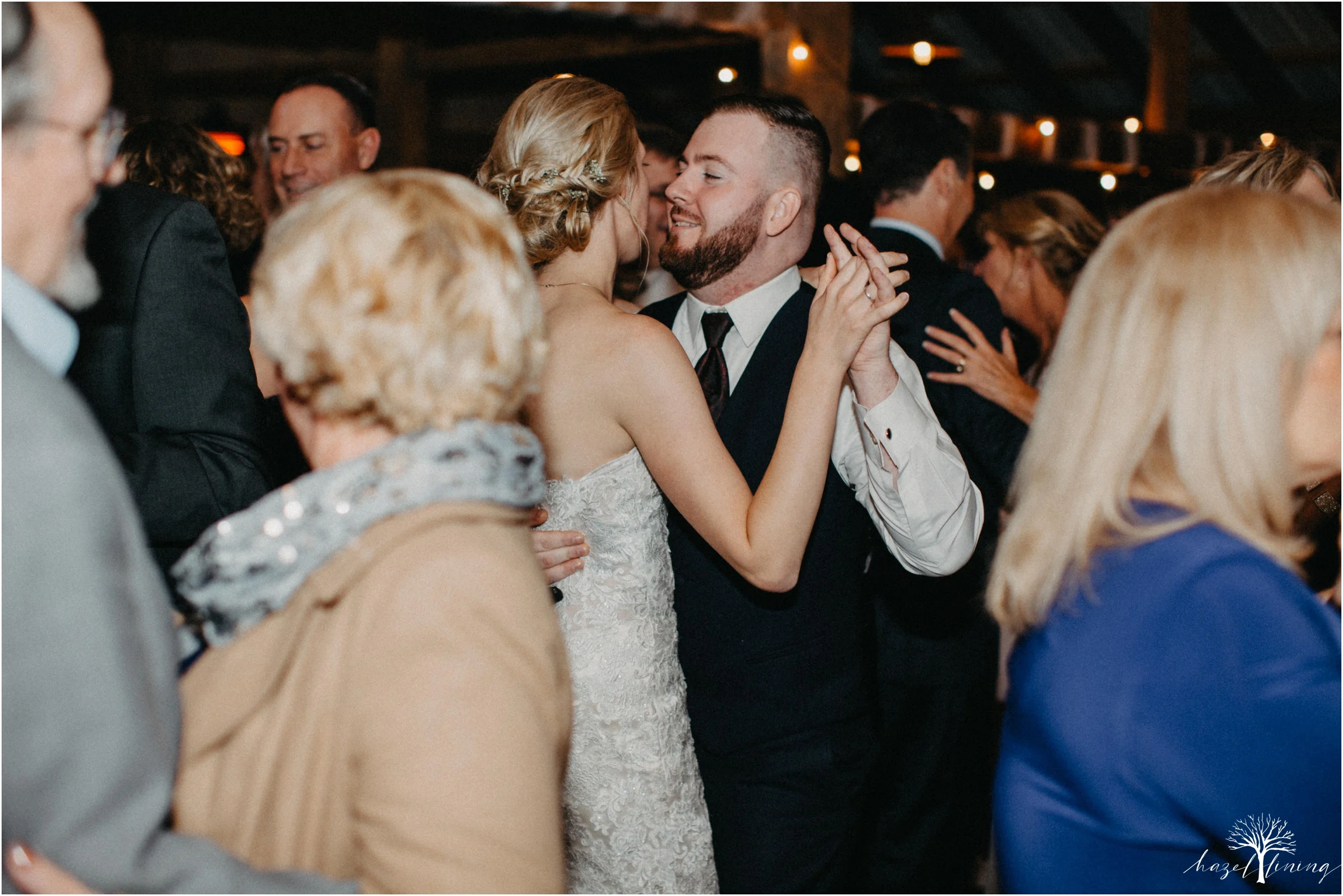 briana-krans-greg-johnston-farm-bakery-and-events-fall-wedding_0165.jpg