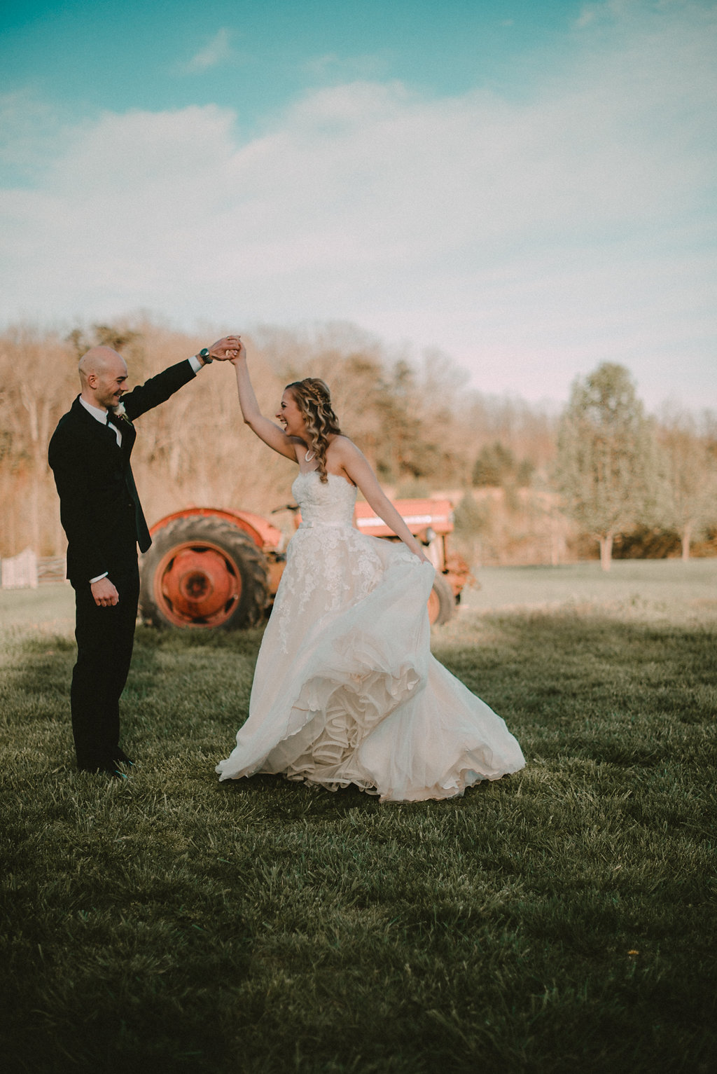 Glasgow Farm Wedding Photos Fredericksburg, VA Photographer Amanda & Rafal Loudoun County