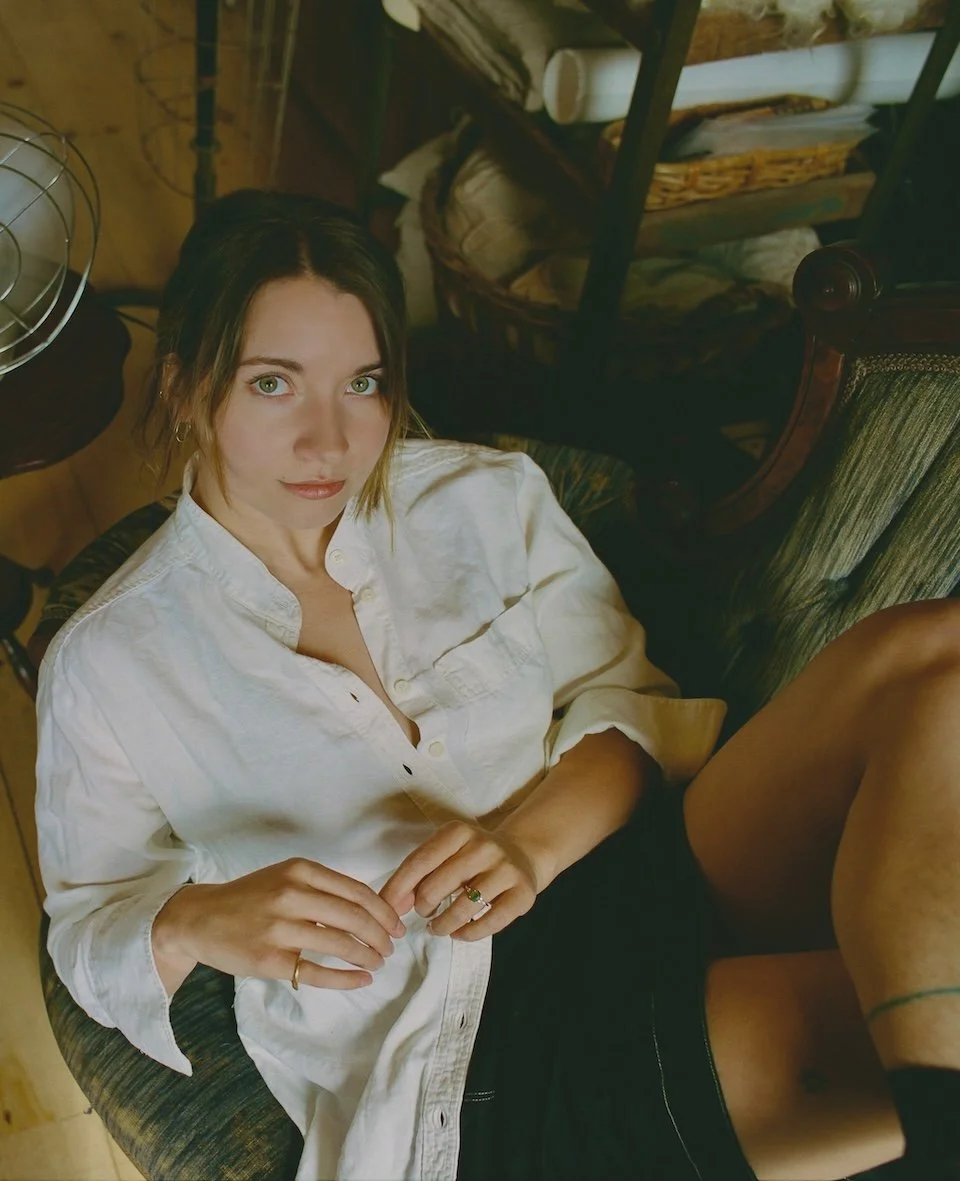 Why Bonnie Releases 'The Bedroom' EP ! 