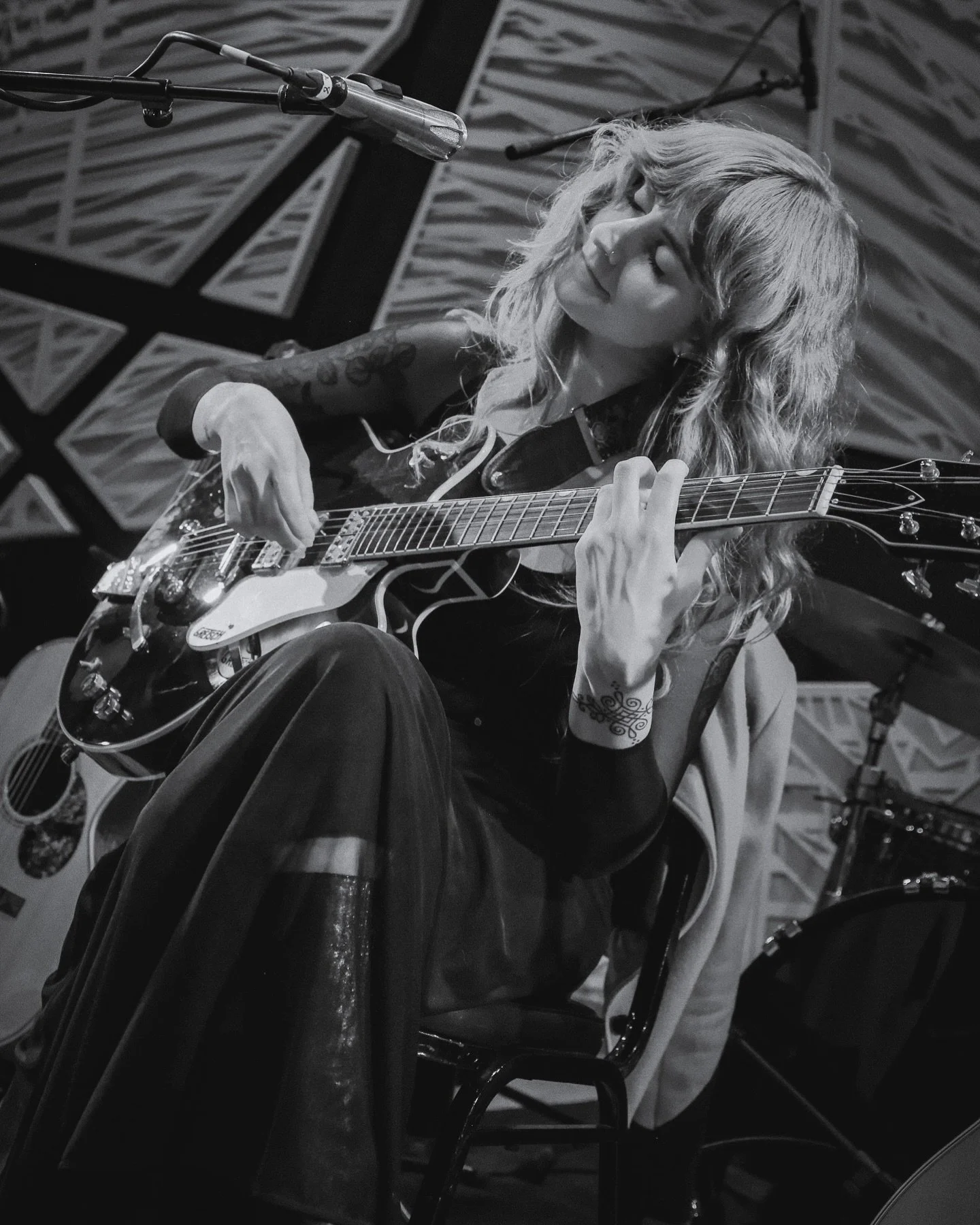 @hannahfrancesmusic is back on tour now w/ @foxwarrenhq ⬇️

04 December Vancouver, BC // The Vogue
05 December Seattle, WA // Neumos
06 December Portland, OR // Wonder Ballroom
09 December San Francisco, CA // The Independent
11 December Los Angeles,