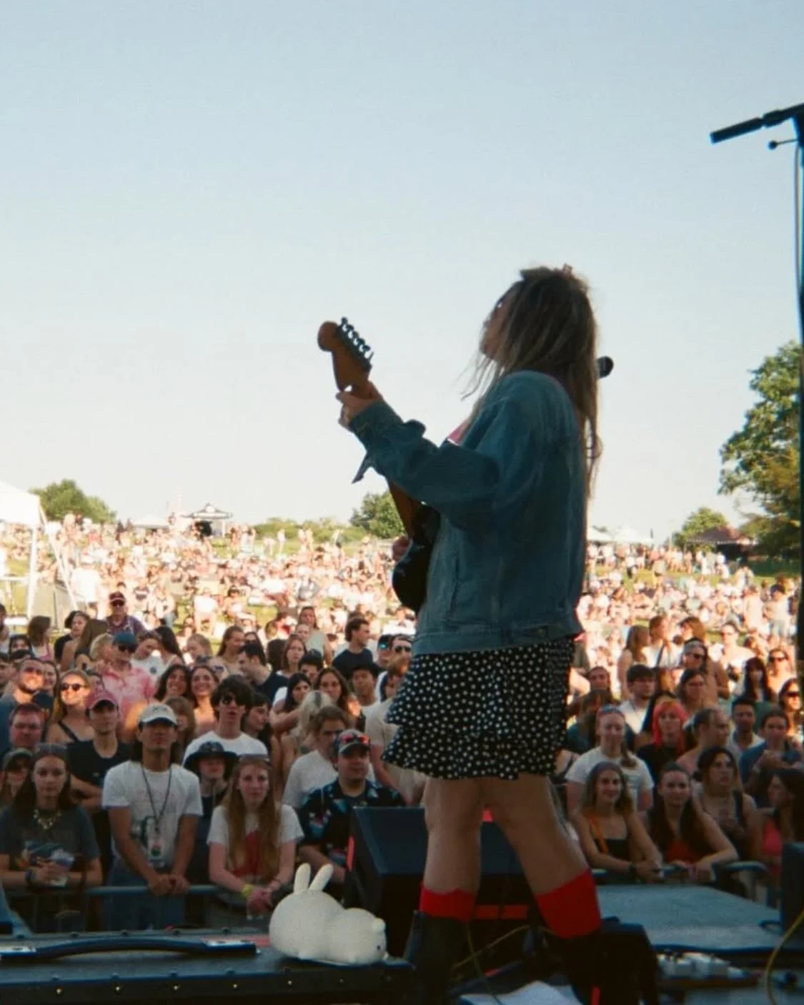 Fire Talk 2025 en live 💥

1. @bnnyband out west by @poppyrosa_ 
2. @lotsofhands in 1st NYC show by @averyddavis 
3. @hannahfrancesmusic at @nationalsawdust by @maarrinna 
4. @womborocks at @pitchforkparis 
5. @robberrobber.info in Europe by @ph0togr