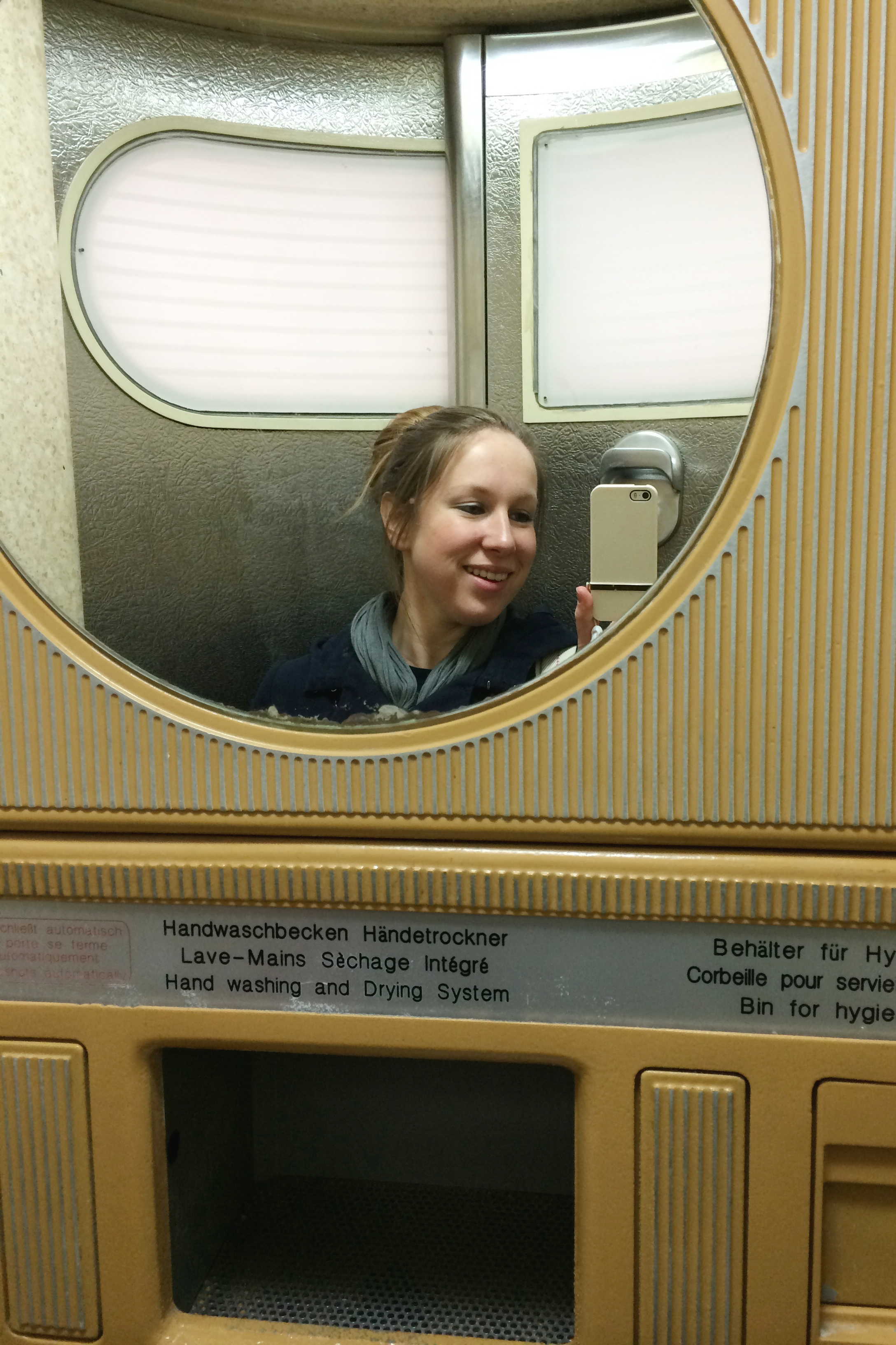 My first time in one of those pay-toilet places on the street. You have to be pretty desperate to use one, haha :) I just kept thinking of that quote from Daddy (via Mary): "This is such a cultural experience!"