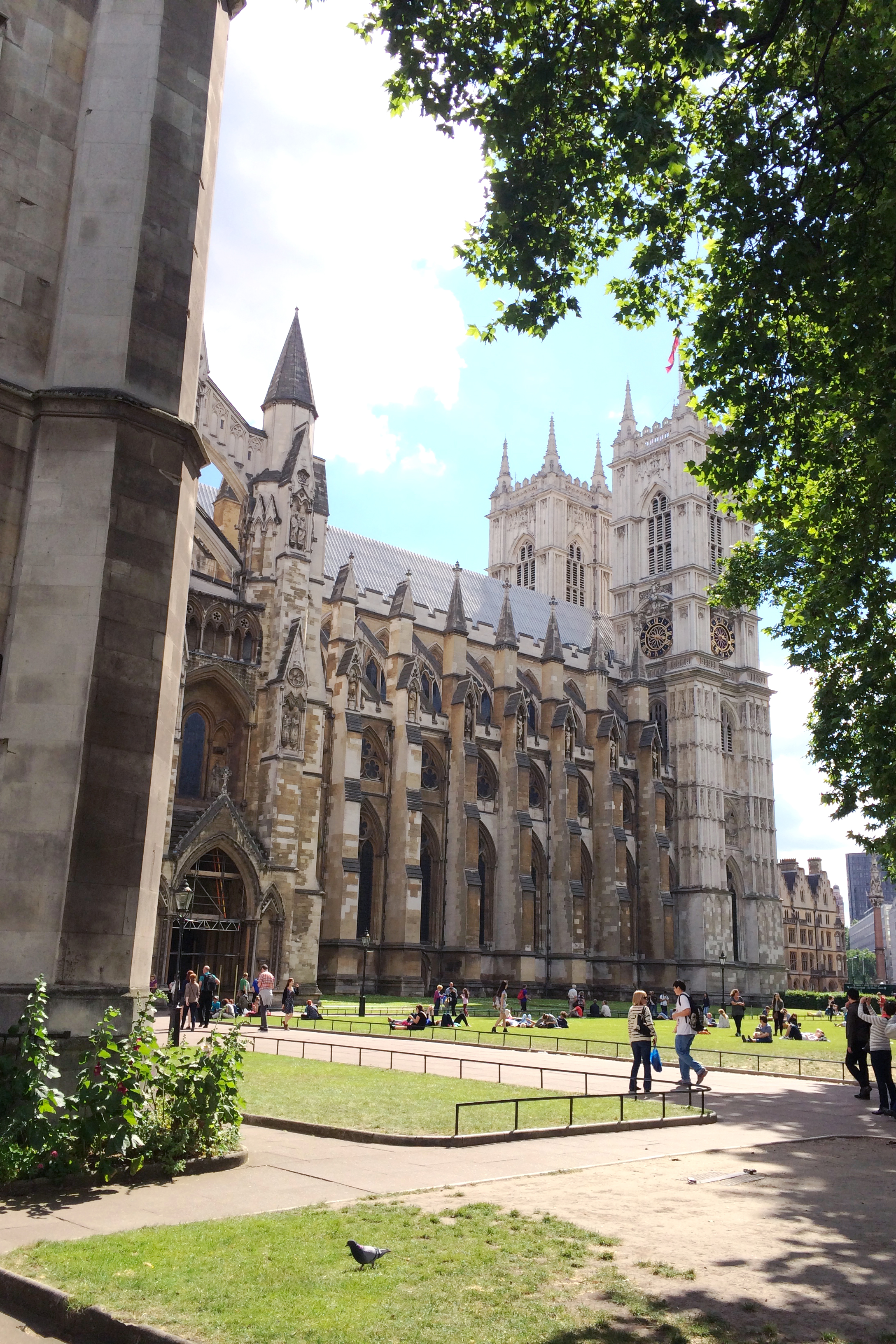 Westminster Abbey (I always want to call it West-Minister, as pronounced by my friend Evah in Maryland :)