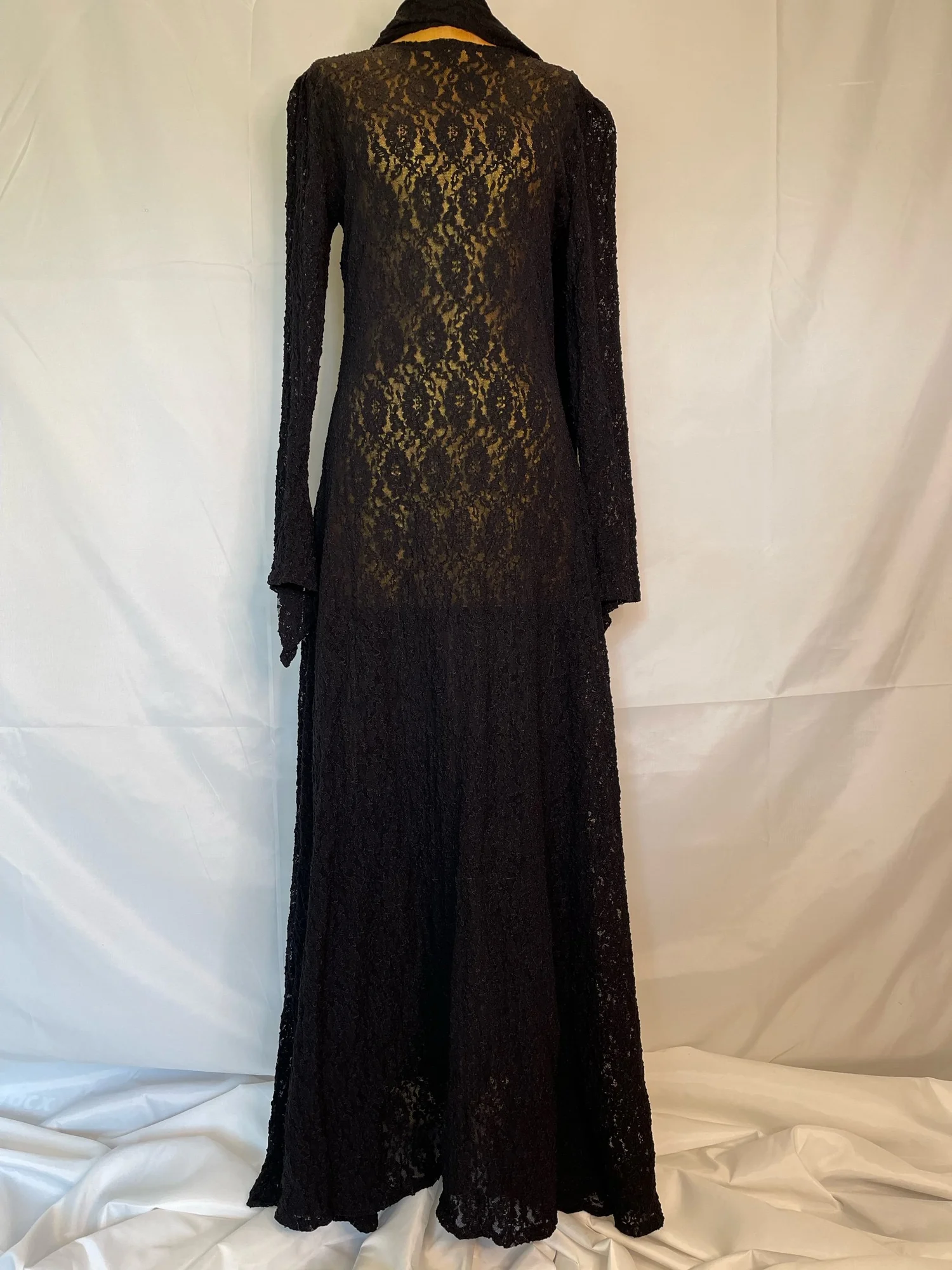 美品【SUKU 】DRESSING GOWN ブラック S Ｍ aus16626l_black_nude_front.jpg