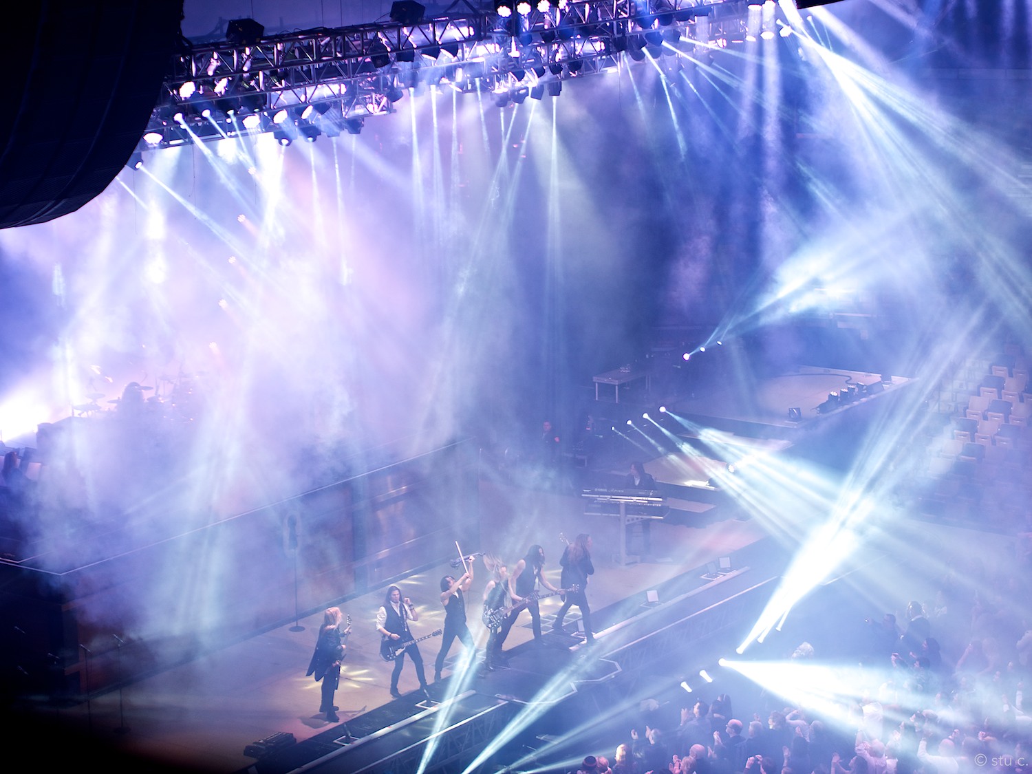 Part of the climax, most musicians are on stage, lights are going crazy