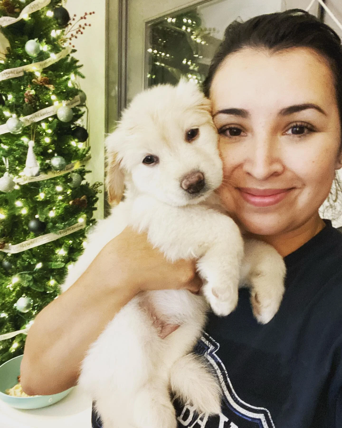 I exist! A photo of me in front of a Christmas tree during the holiday season 🤗. December is always joyful and busy, this year no difference. Happy Christmas! Warm wishes for all of you my friends, let us rejoice daily!