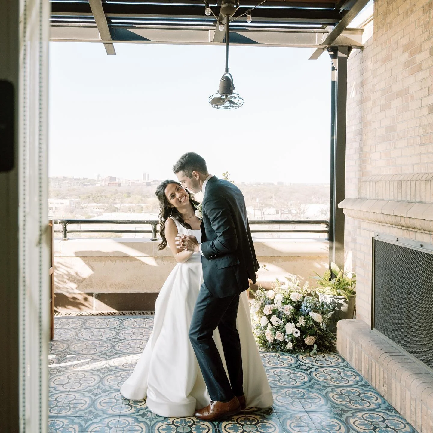 Dance with me forever. ❤️ 

#easttexasphotographer #easttexasweddings #kilgoretx #kilgoretxphotographer #tylertx #tylertxphotographer  #weddings #tylertxweddingphotographer #sanantonioweddings 
#southtexasphotographer #rgvweddings #balconywedding #mc