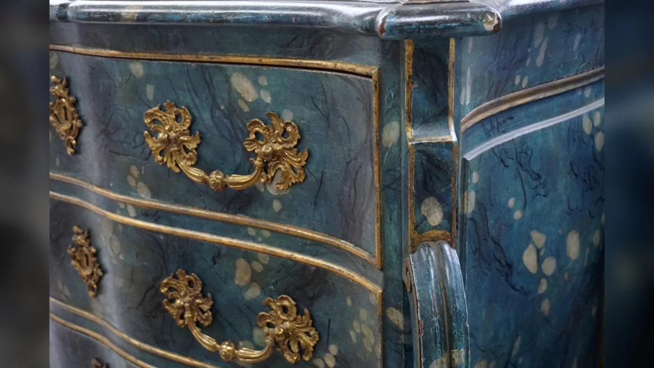 01 Blue cabinet.jpg