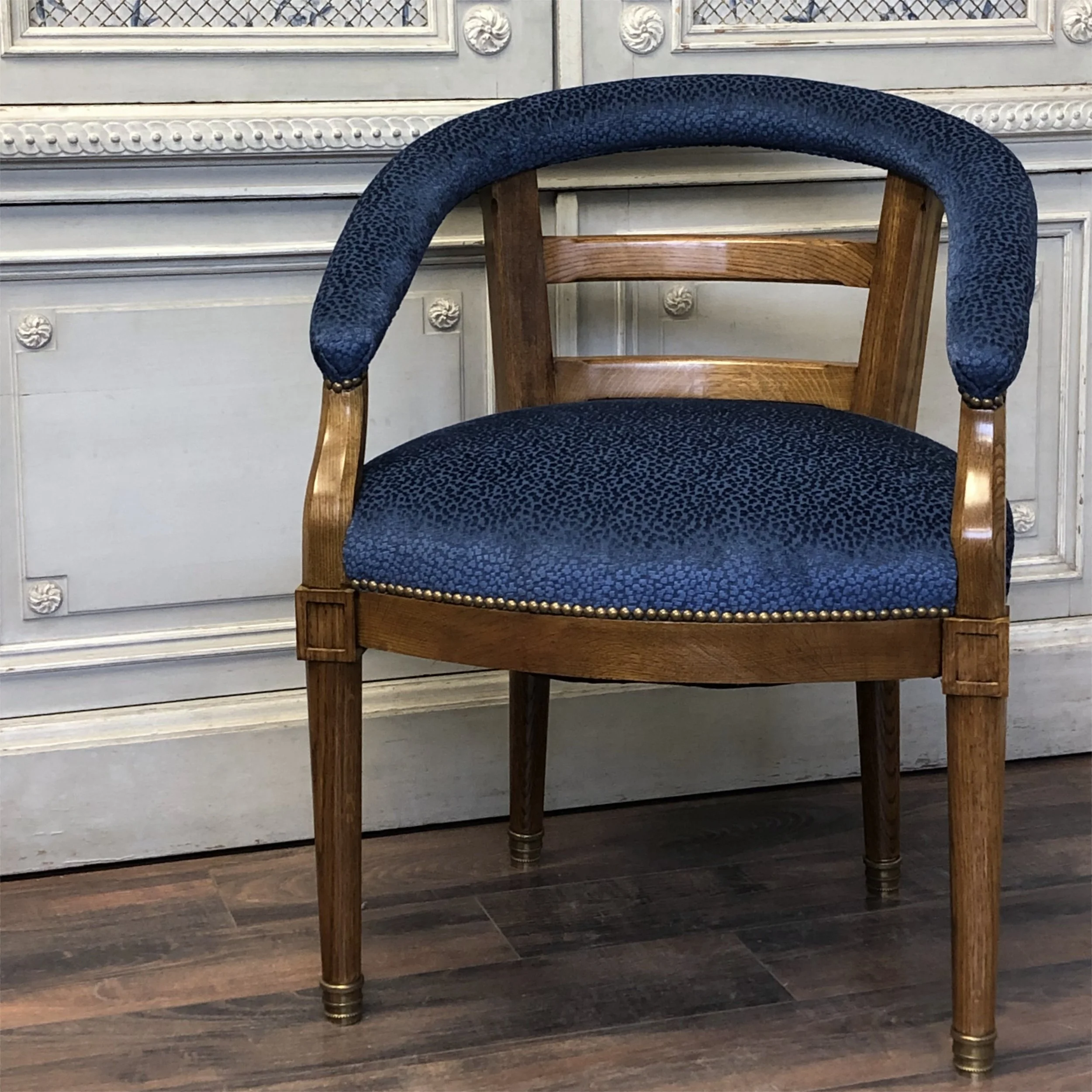 R814 Barrell Back Chair Upholstered.jpg