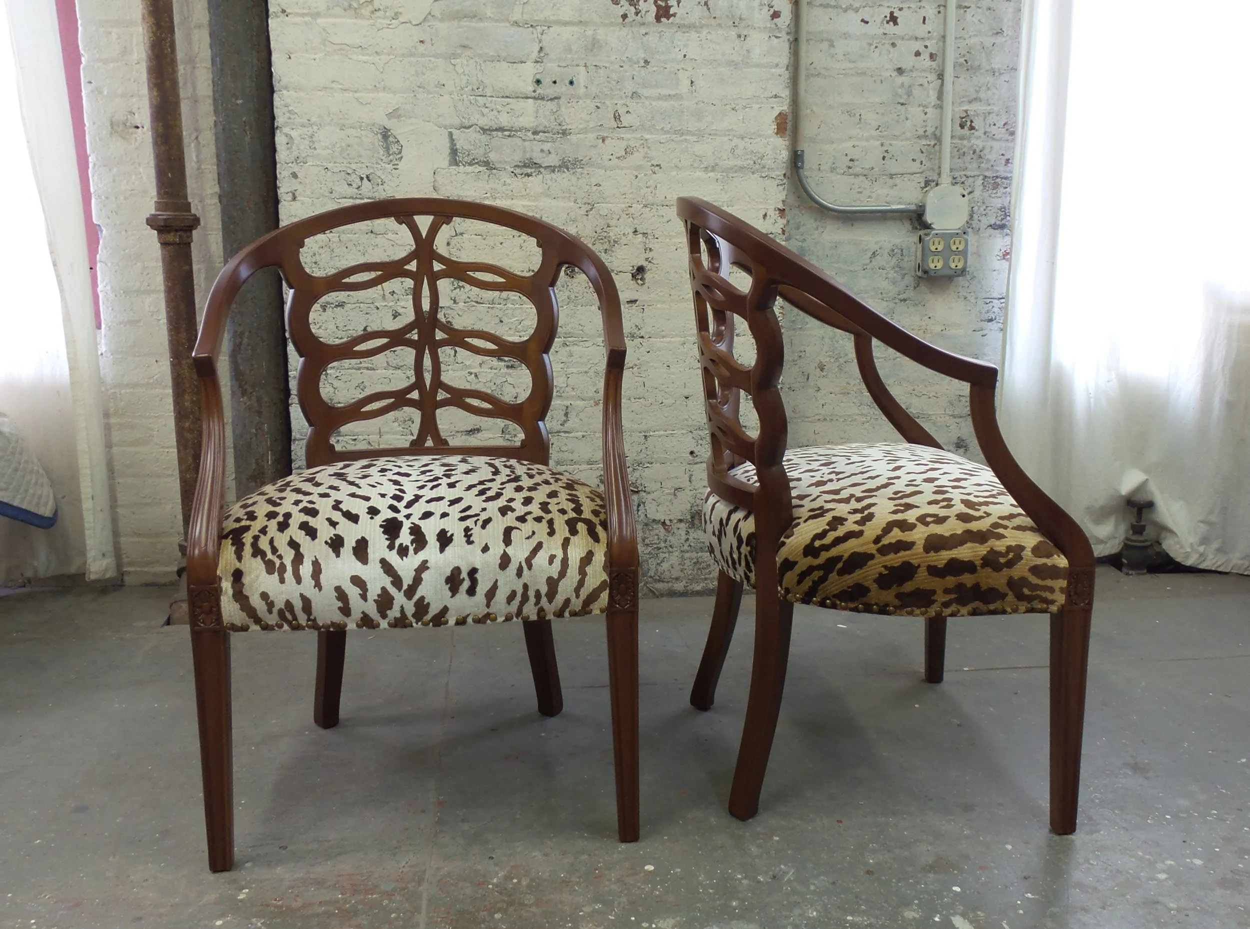 R582 Ainsworth pair c.jpg