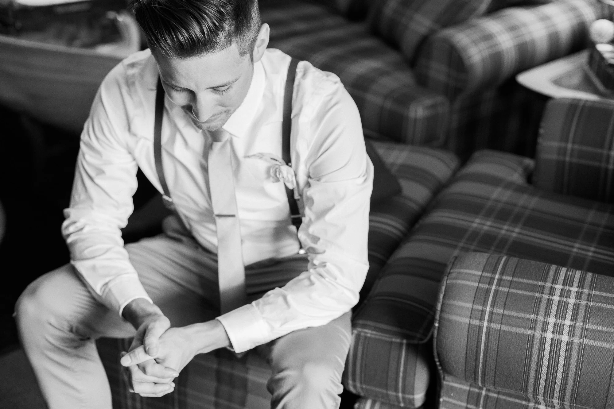 outdoor-pittsburgh-wedding-photographer.jpg