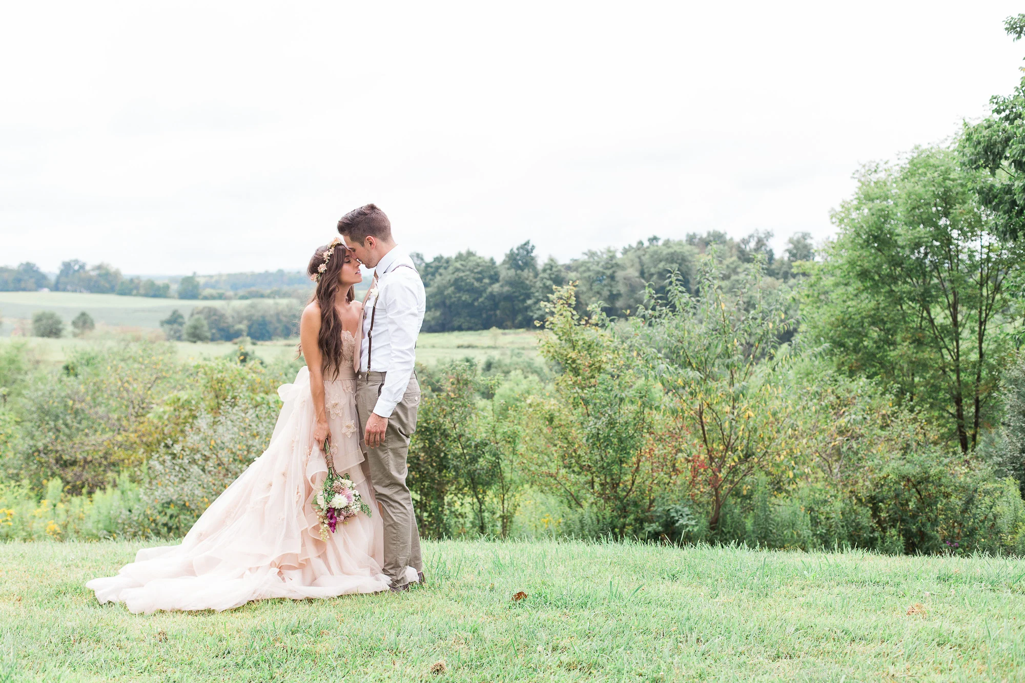 outdoor-pittsburgh-wedding-photographer.jpg