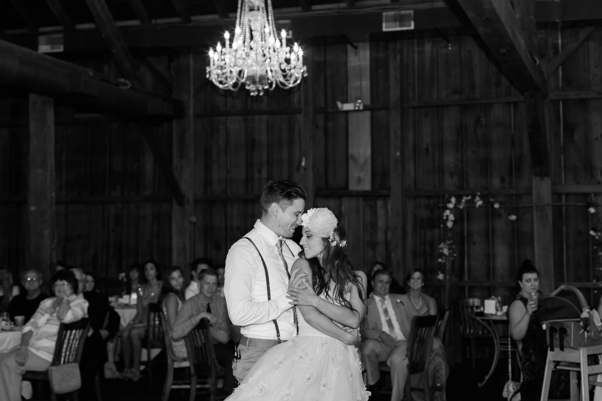 outdoor-pittsburgh-wedding-photographer.jpg